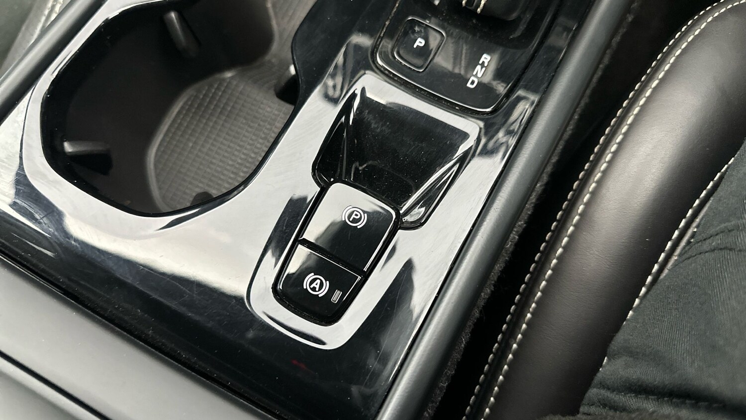 Used Volvo XC40 for sale - 77543024: Photo 35