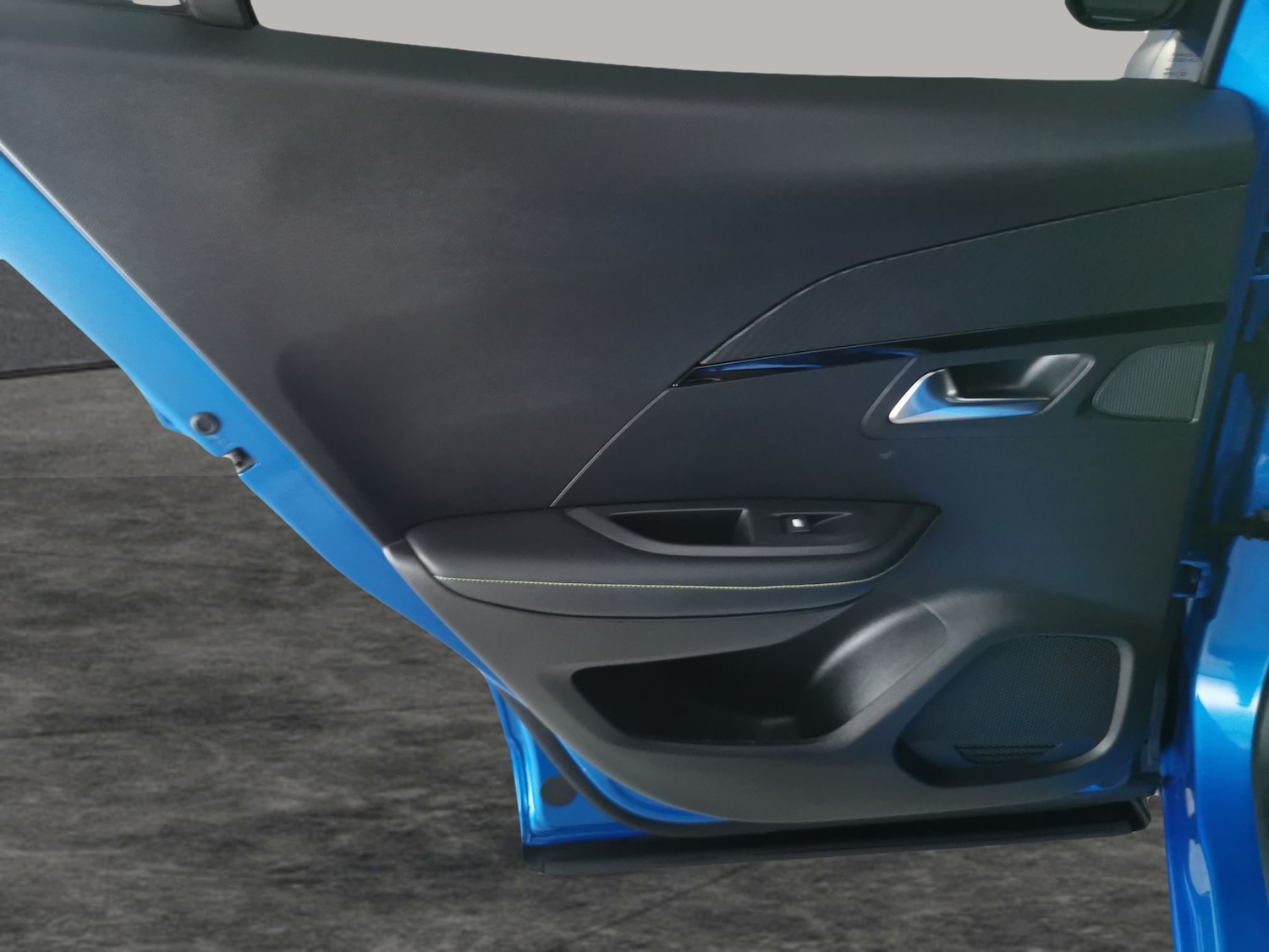 Used Peugeot E-2008 2024 for sale - 76426188: Photo 41