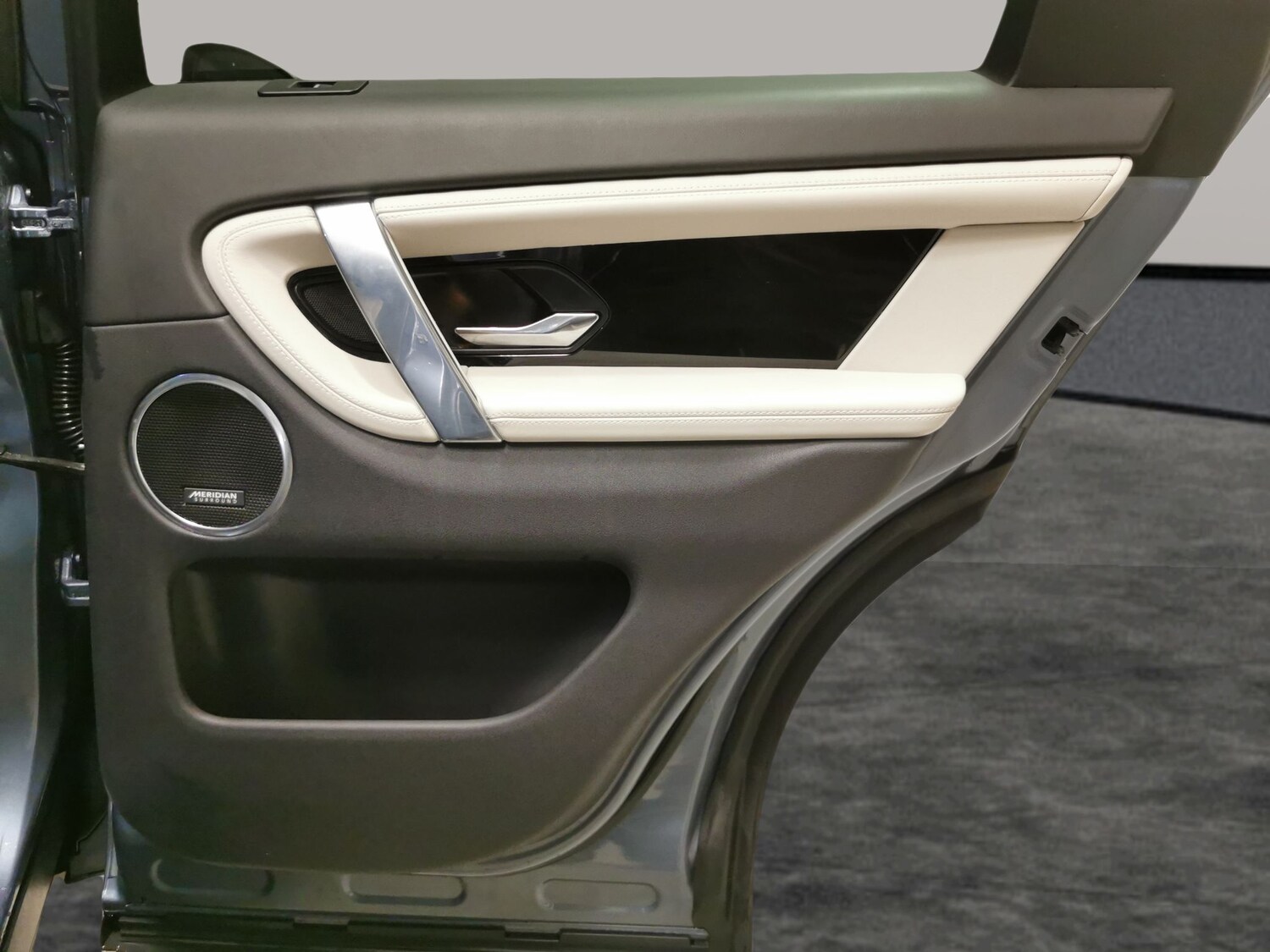 Used Land Rover Discovery Sport 2022 for sale - 77483120: Photo 34