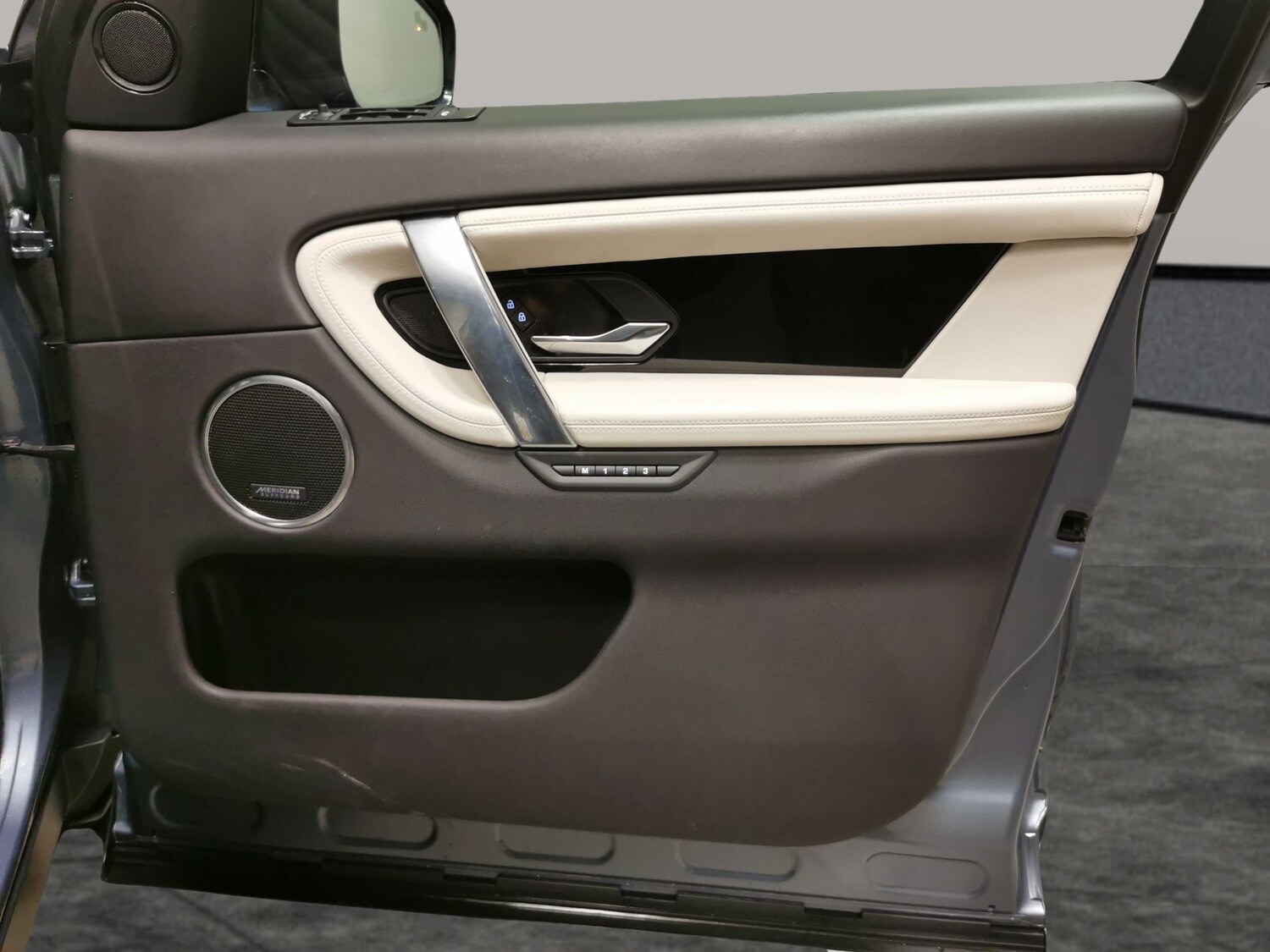 Used Land Rover Discovery Sport 2022 for sale - 77483120: Photo 35