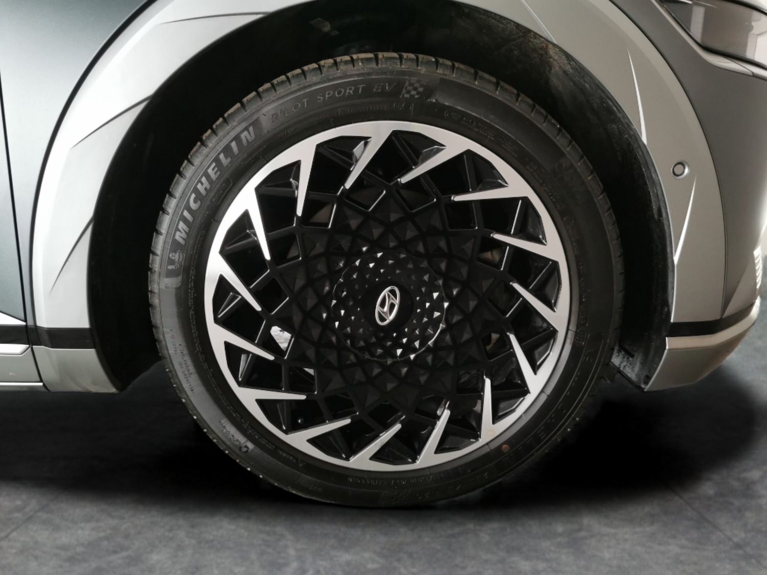 Used Hyundai IONIQ 5 2024 for sale - 77482602: Photo 34