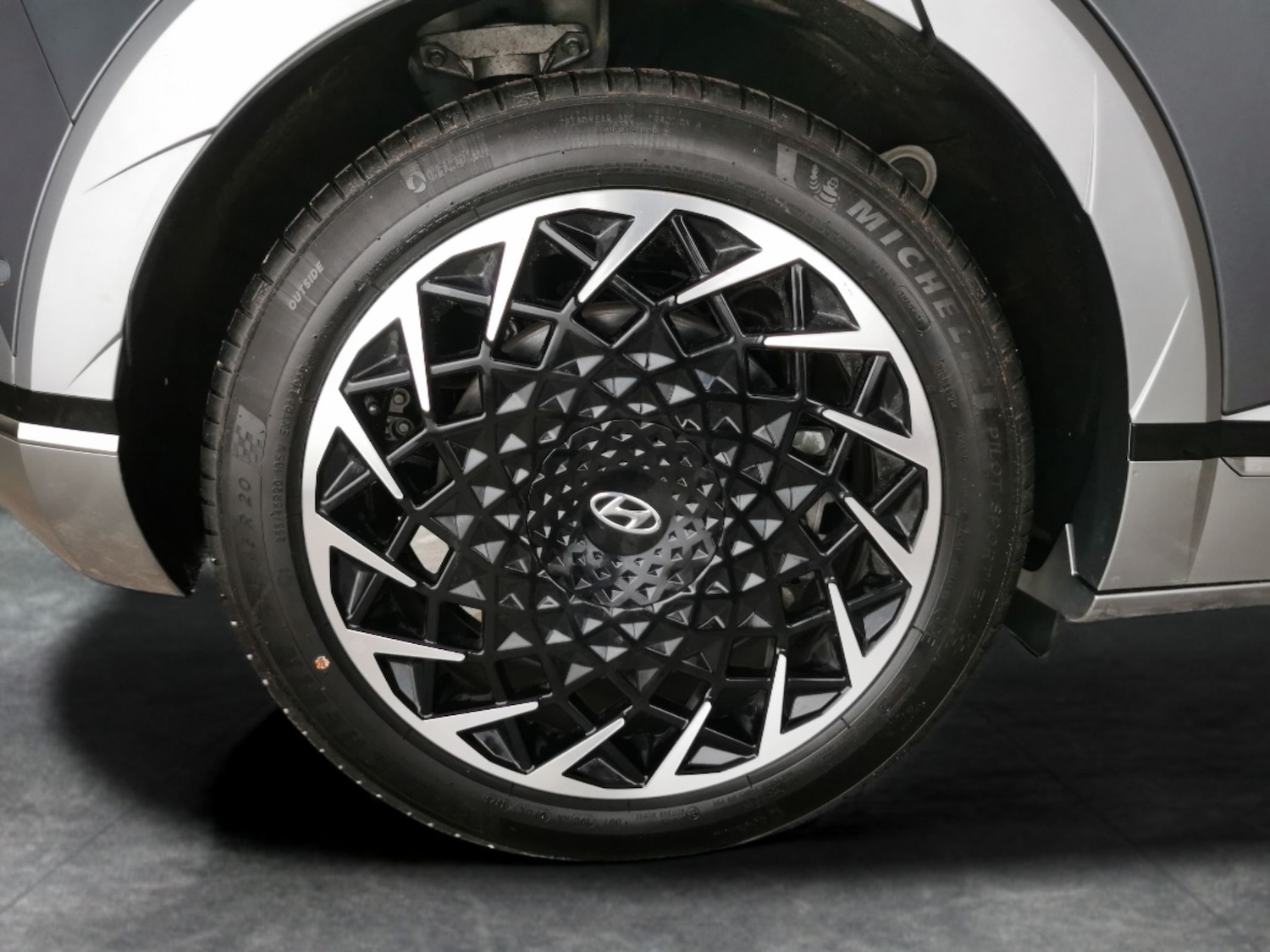 Used Hyundai IONIQ 5 2024 for sale - 77482602: Photo 35