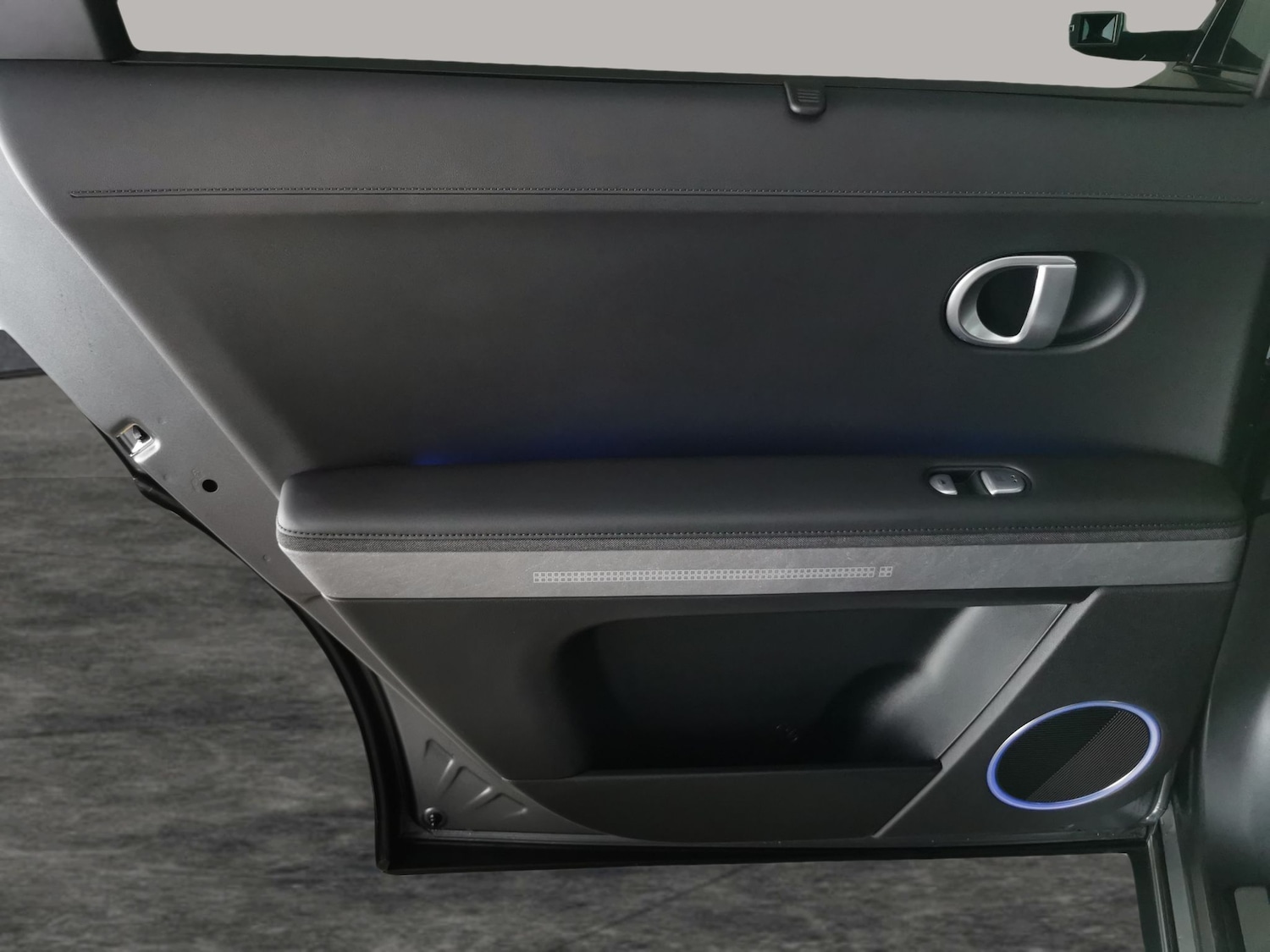 Used Hyundai IONIQ 5 2024 for sale - 77482602: Photo 38