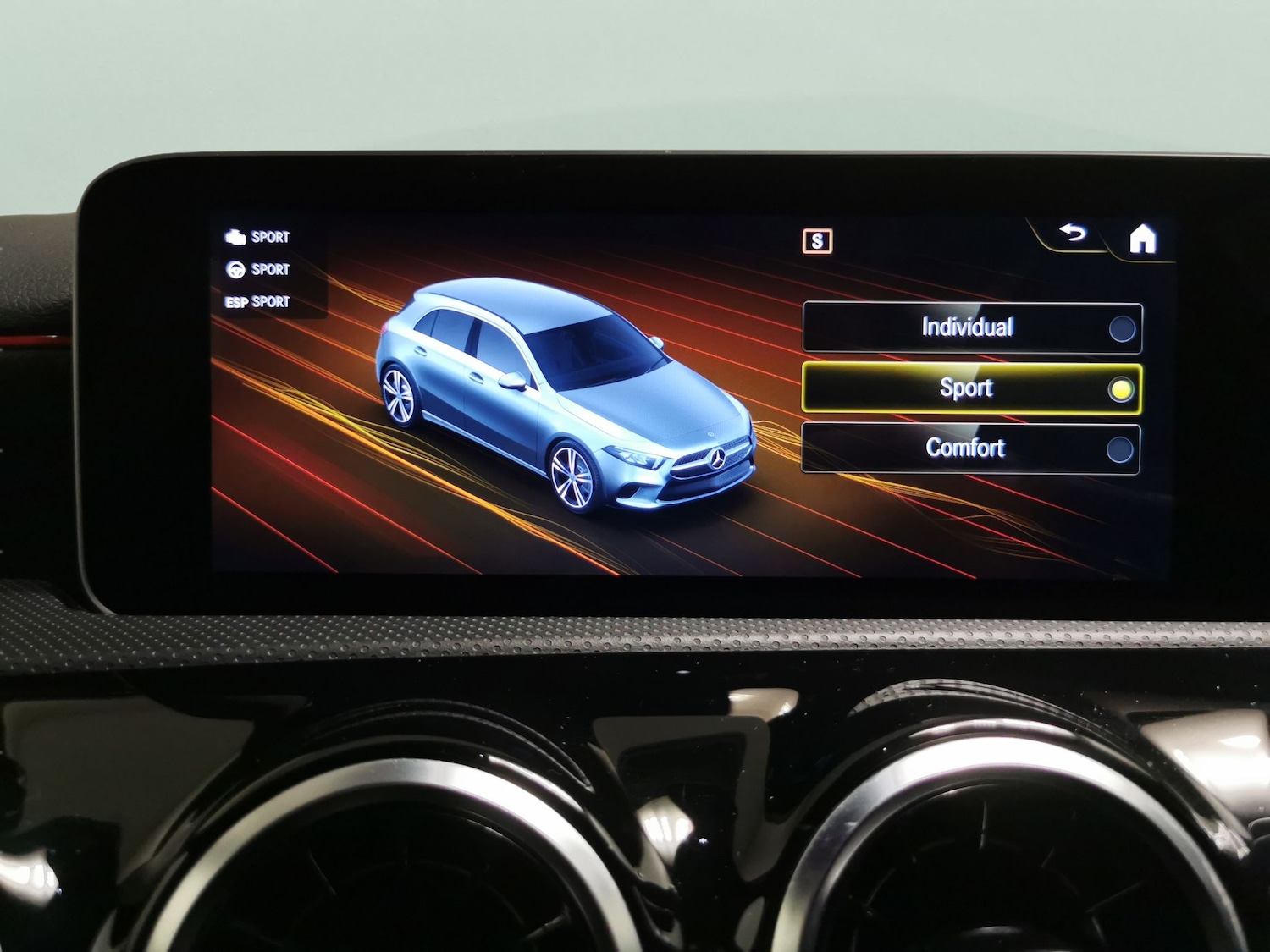 Used Mercedes-Benz A-Class 2019 for sale - 78132609: Photo 16