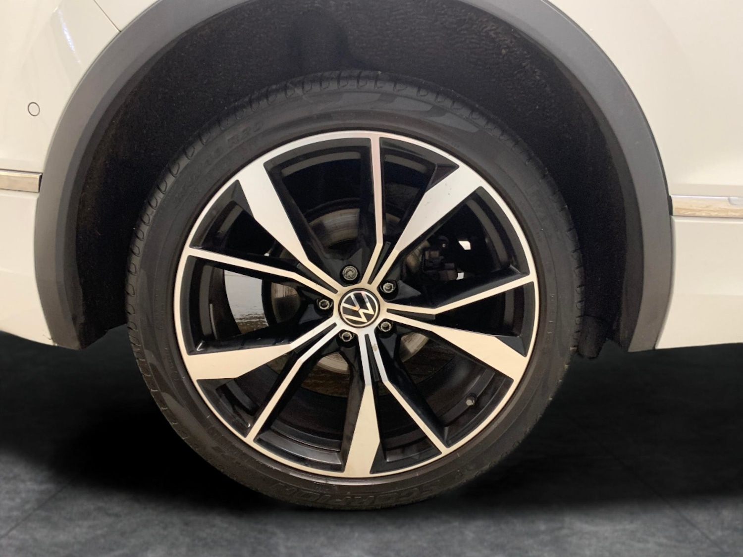 Used Volkswagen Tiguan 2022 for sale - 77619590: Photo 23