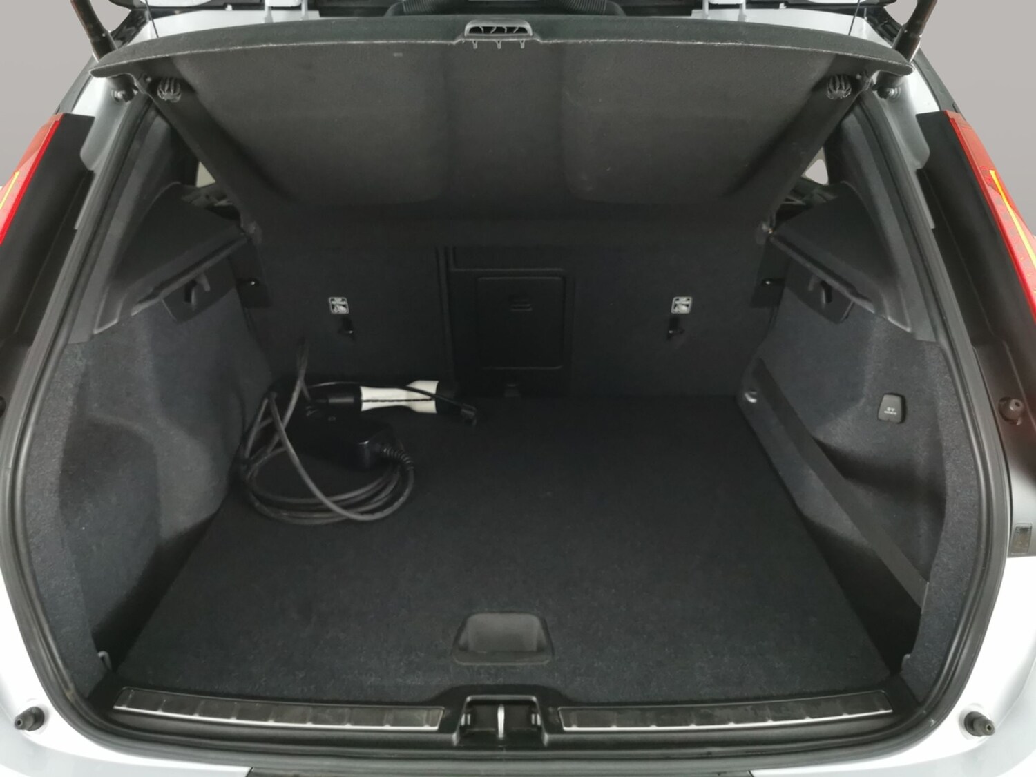 Used Volvo XC40 2021 for sale - 78207287: Photo 35