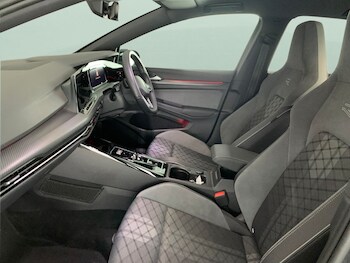 Used Volkswagen Golf 2023 for sale - 75738904: Photo