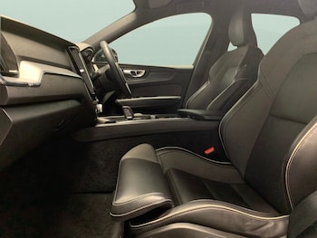 Used Volvo XC60 2021 for sale - 77244802: Photo