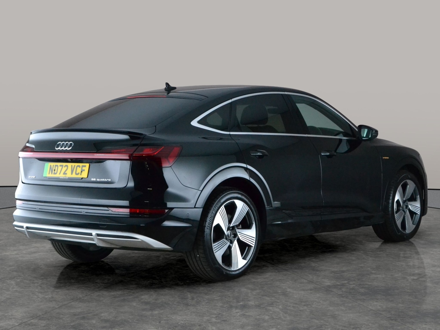 Used Audi e-tron 2023 for sale - 77902094: Photo 10