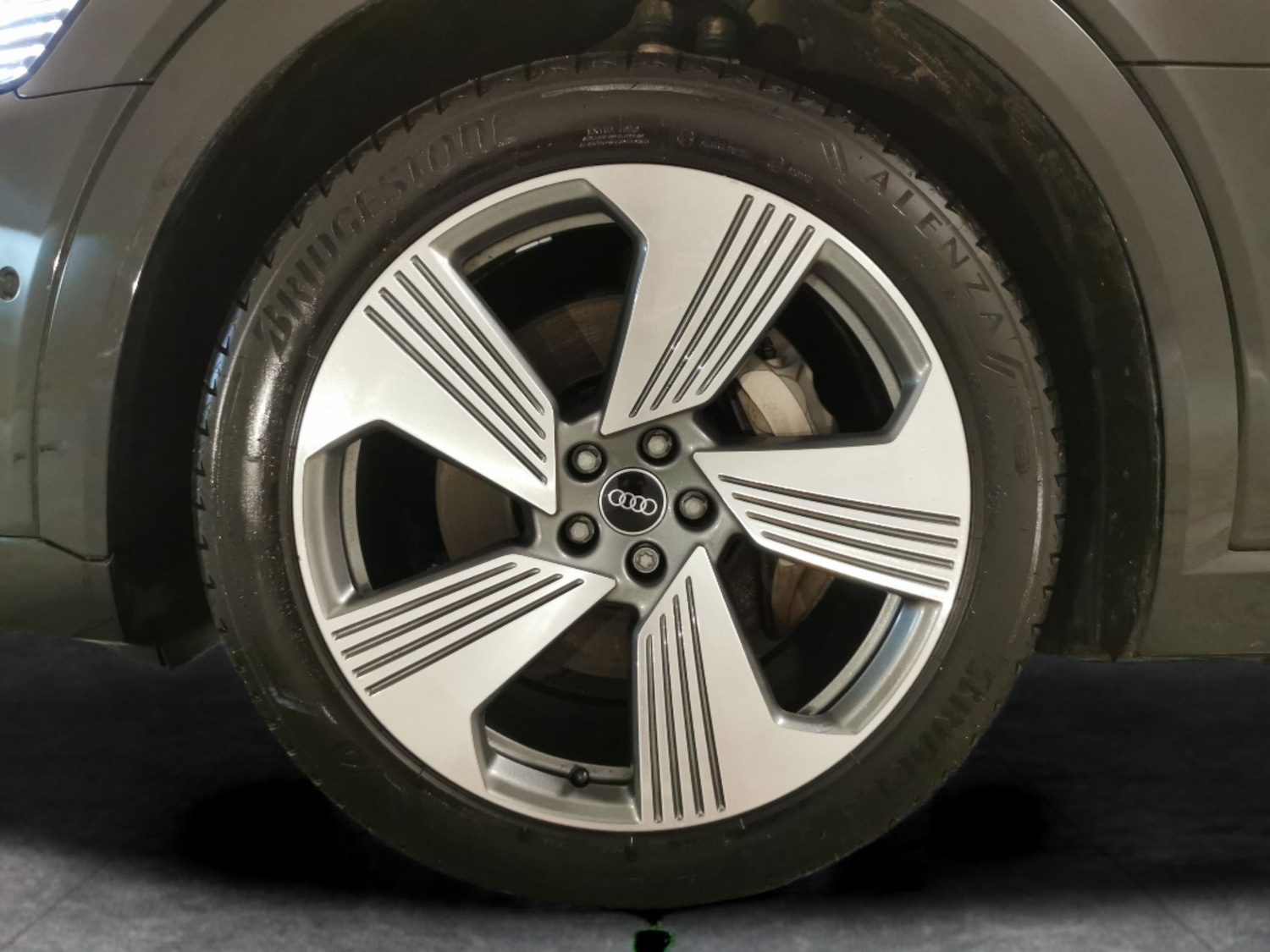 Used Audi e-tron 2023 for sale - 77902094: Photo 22