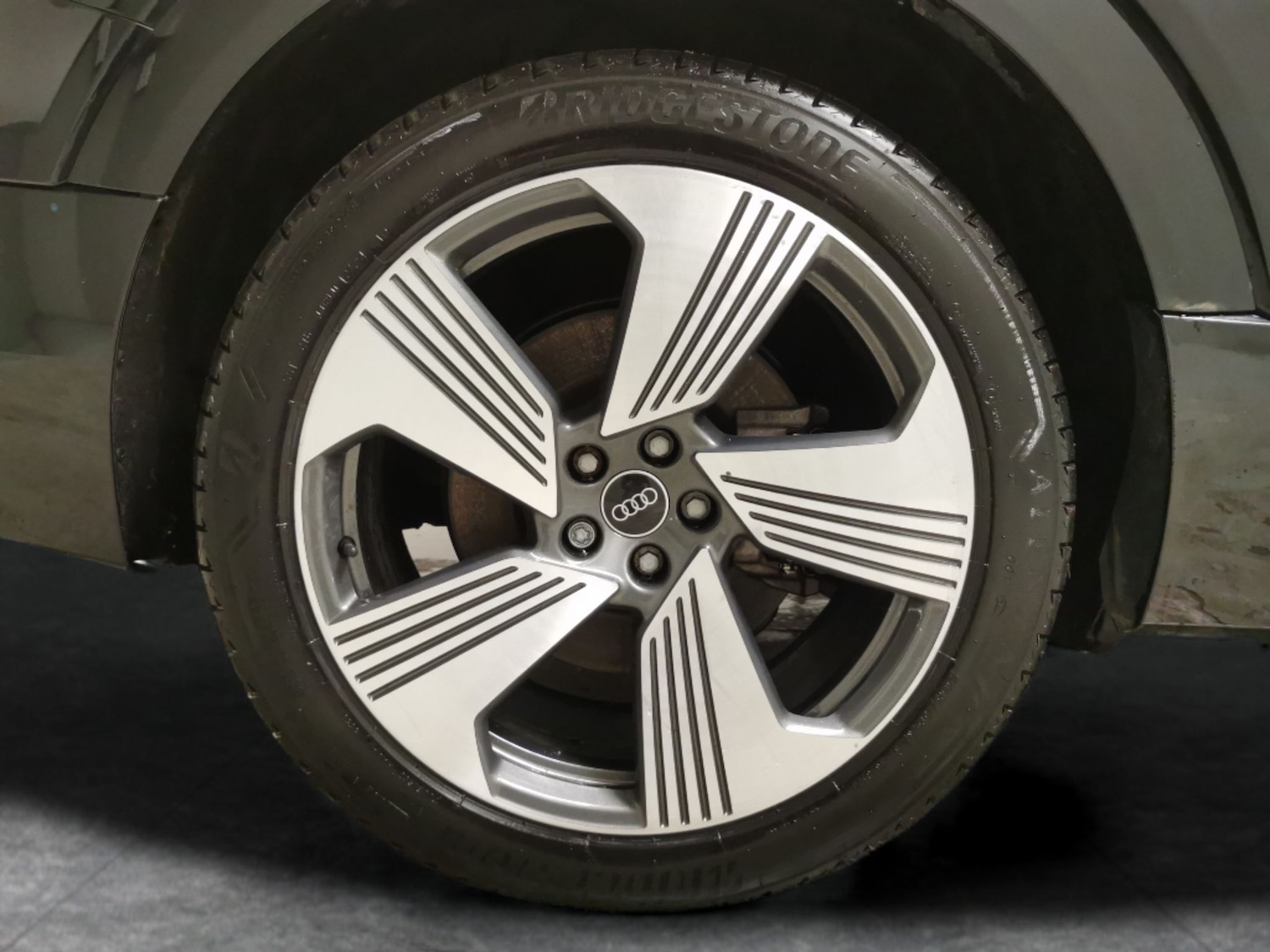 Used Audi e-tron 2023 for sale - 77902094: Photo 24