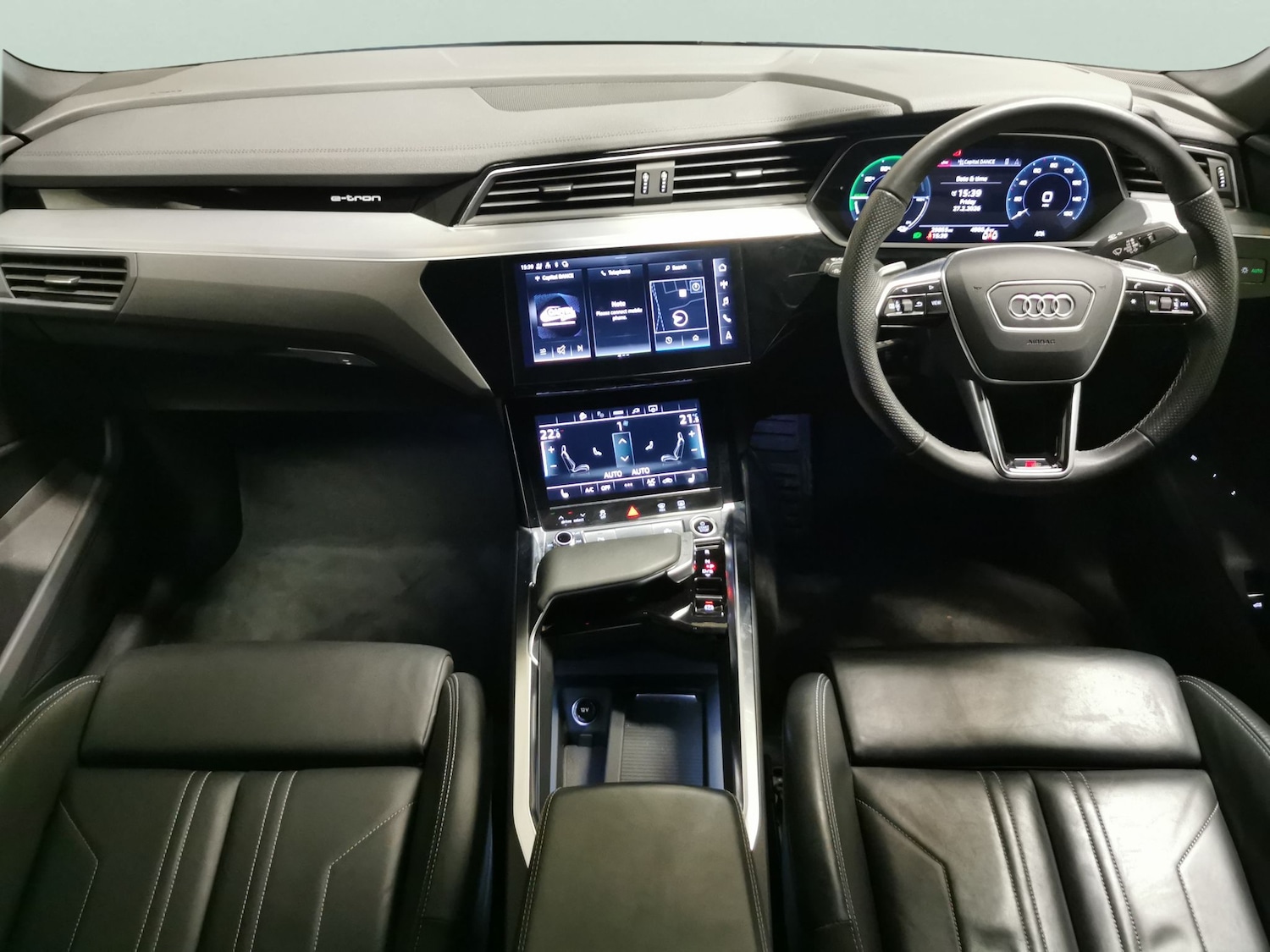 Used Audi e-tron 2023 for sale - 77902094: Photo 7