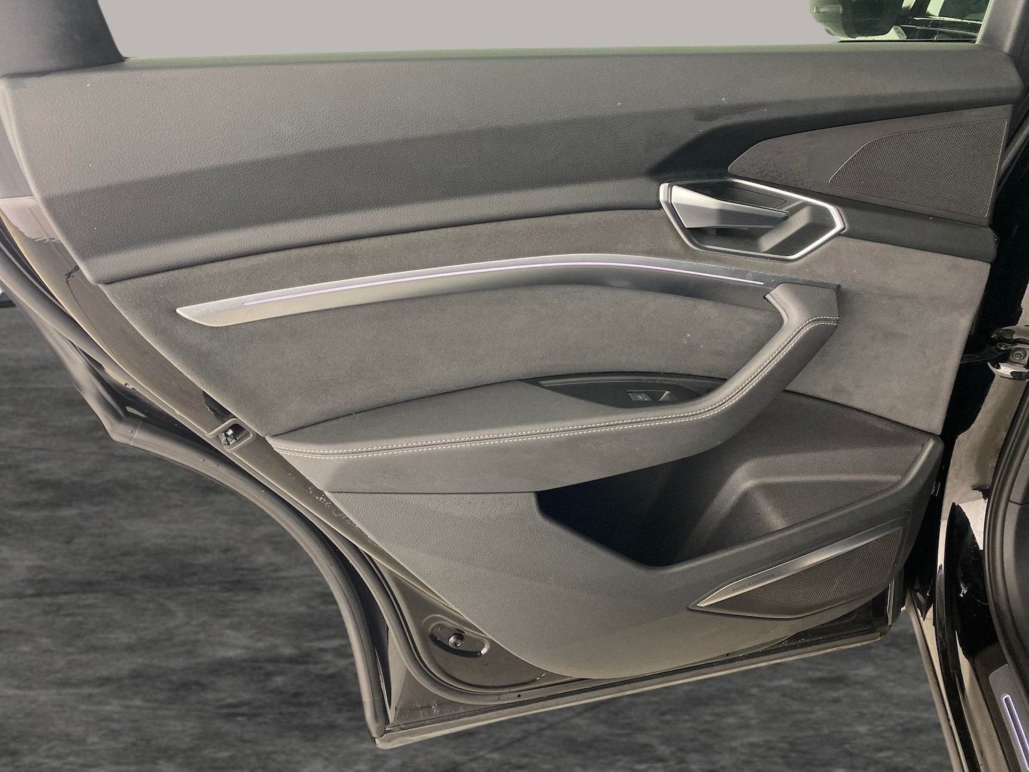 Used Audi e-tron 2022 for sale - 76428522: Photo 34