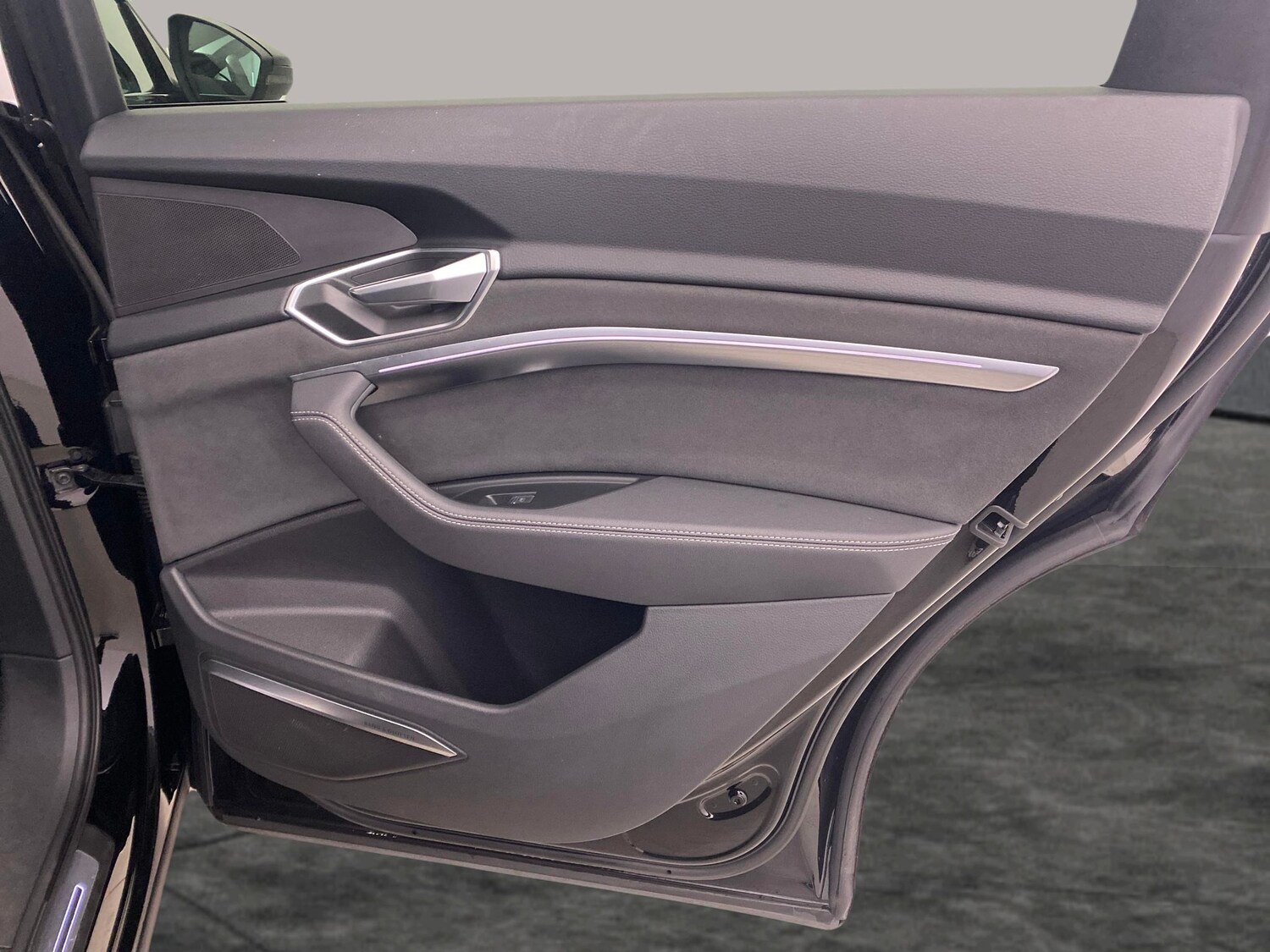 Used Audi e-tron 2022 for sale - 76428522: Photo 37