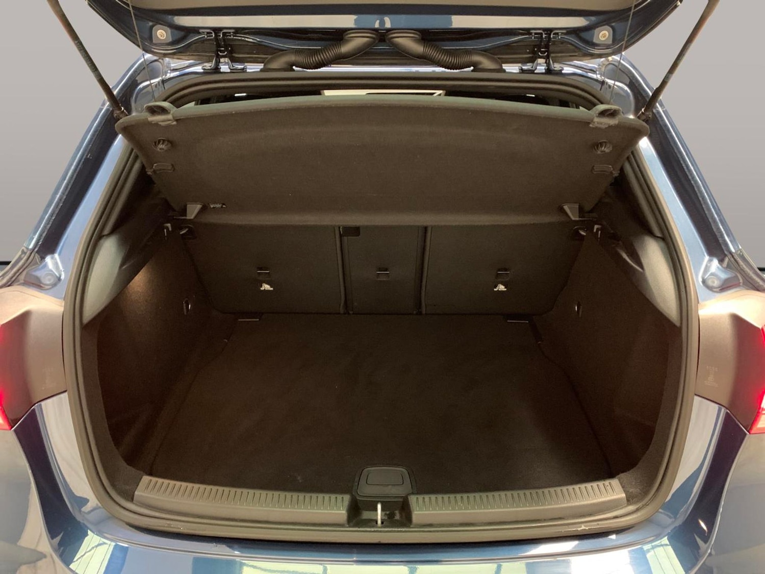 Used Mercedes-Benz A-Class 2020 for sale - 76946466: Photo 31