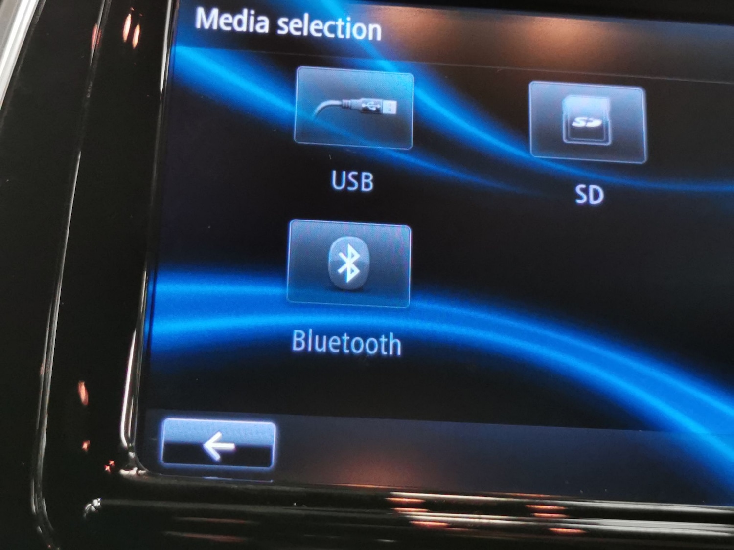 Used Renault Captur for sale - 76464268: Photo 17