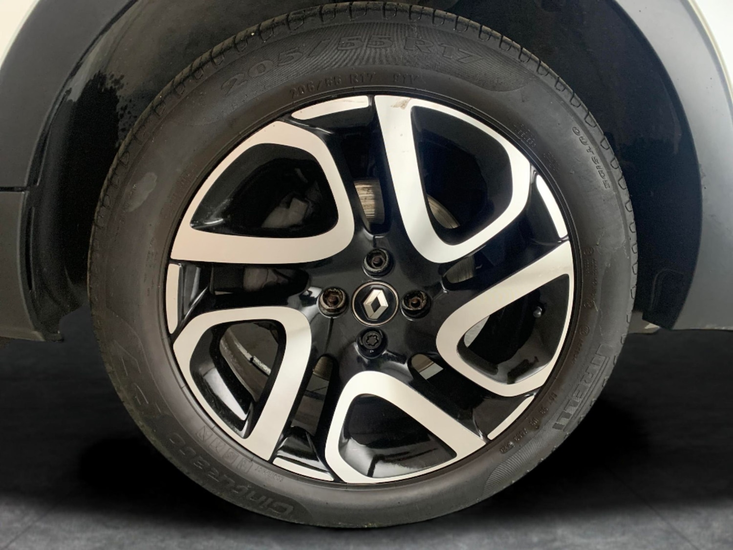 Used Renault Captur for sale - 76464268: Photo 27