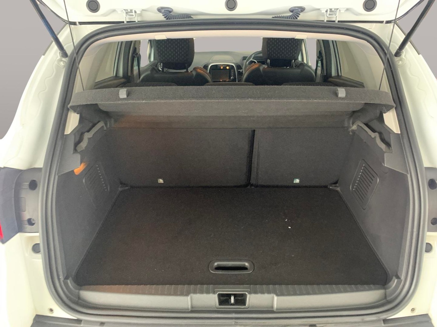 Used Renault Captur for sale - 76464268: Photo 33