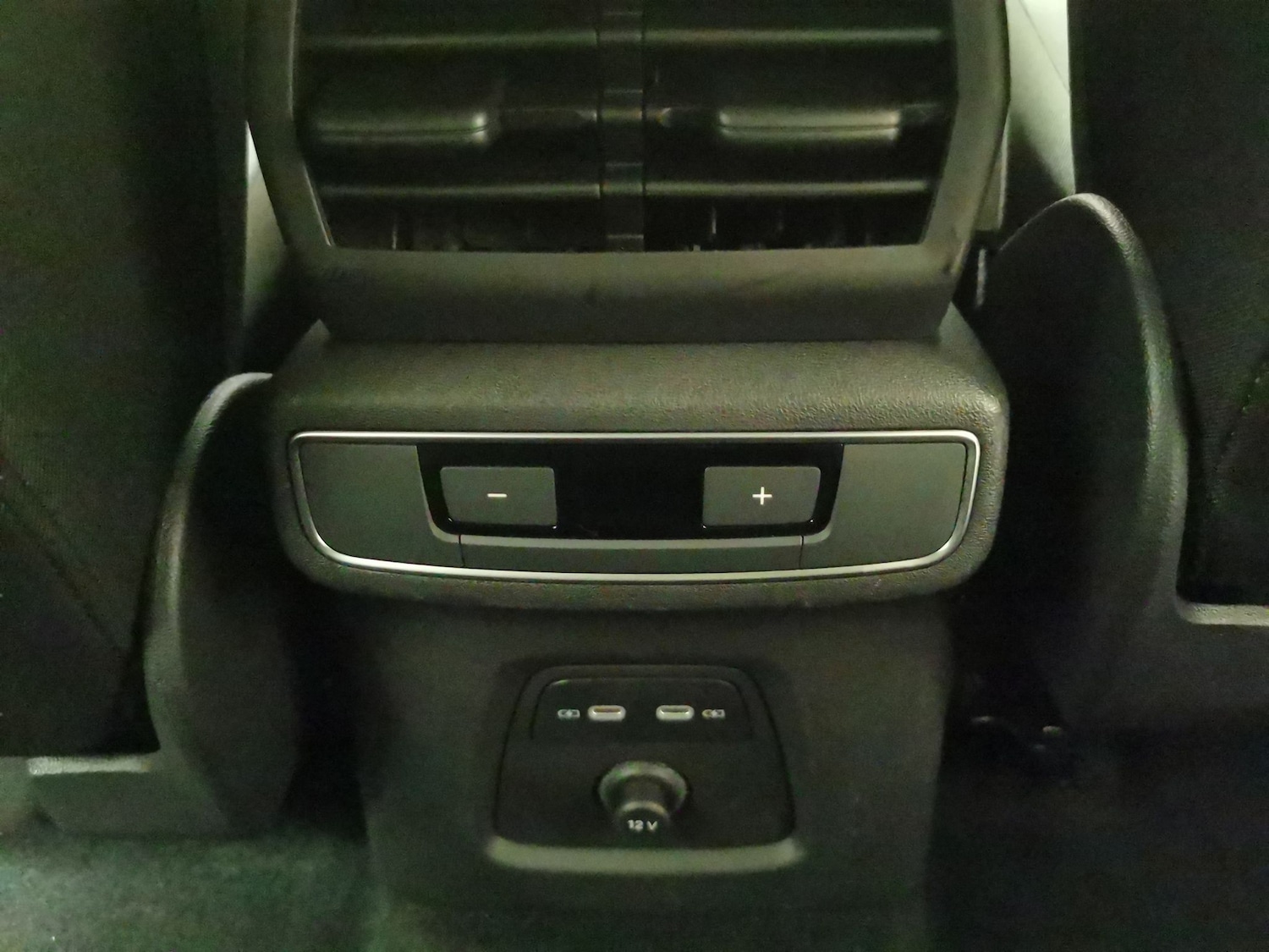 Used Audi Q4 e-tron 2023 for sale - 77965718: Photo 13