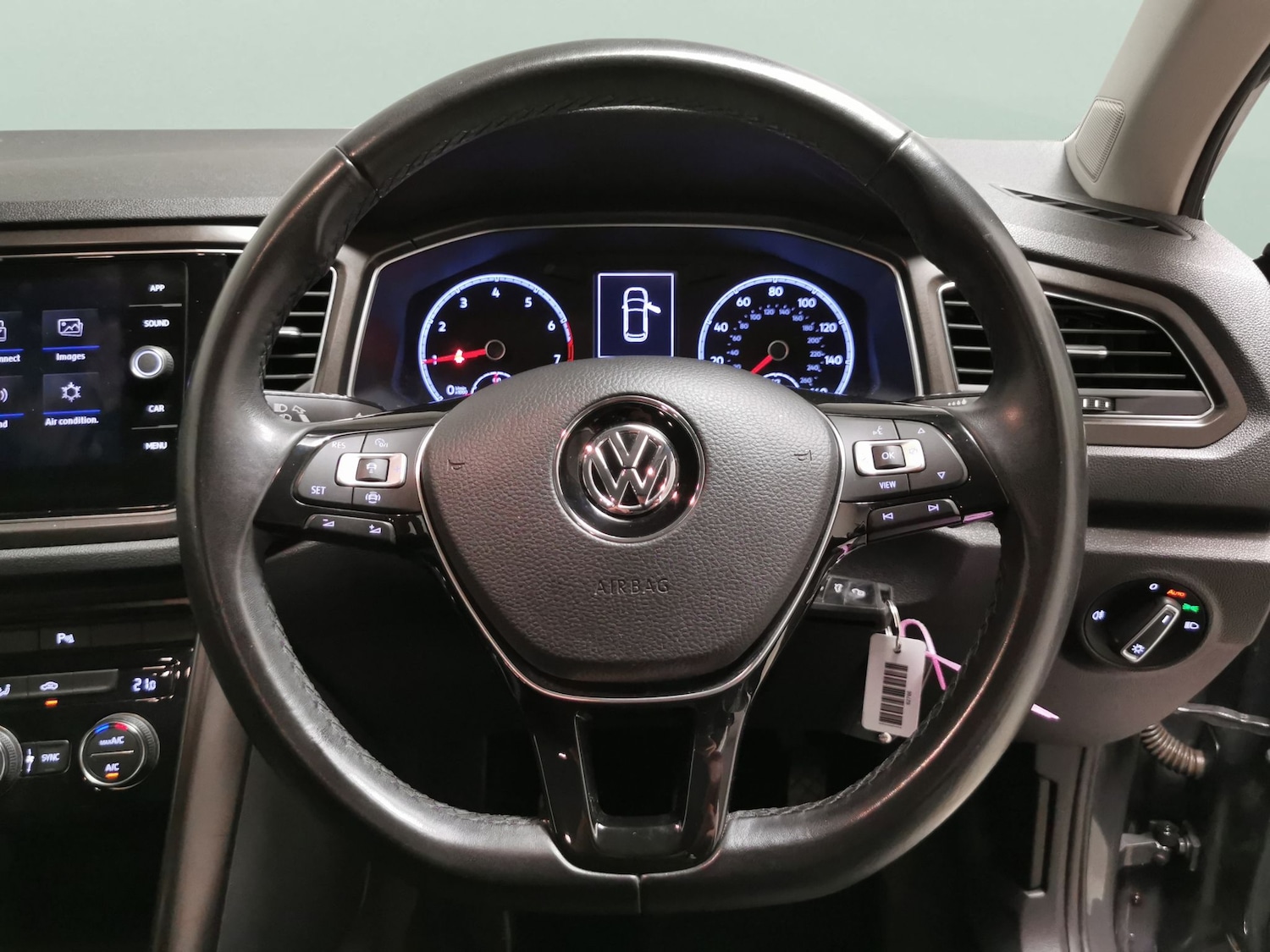 Used Volkswagen T-Roc 2019 for sale - 77240656: Photo 13