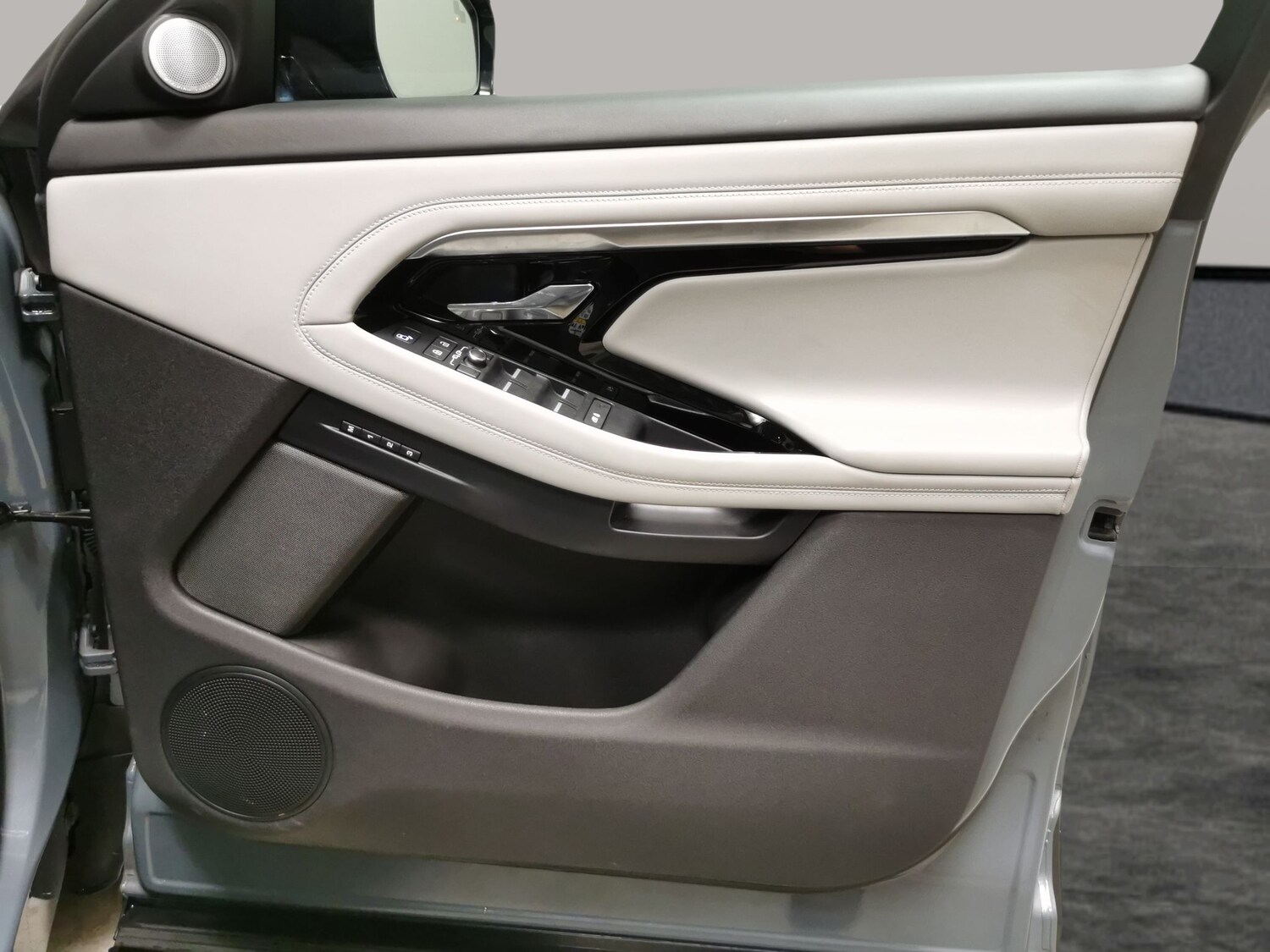 Used Land Rover Range Rover Evoque 2022 for sale - 78207303: Photo 34