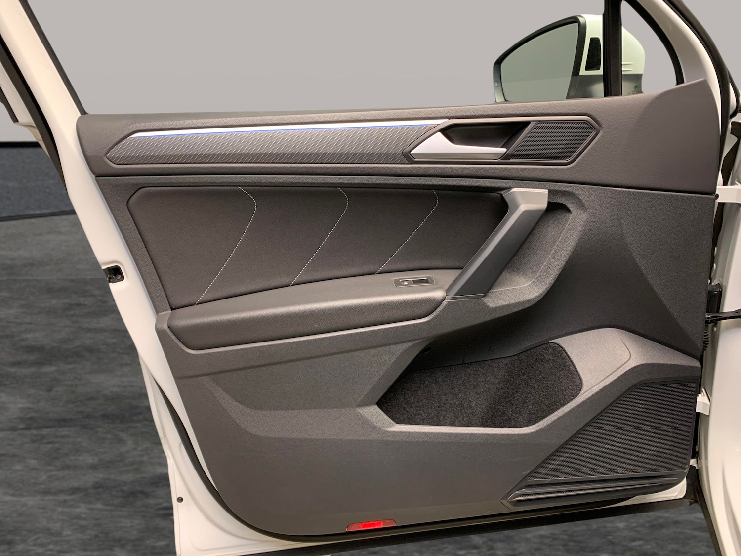 Used Volkswagen Tiguan 2023 for sale - 77979317: Photo 33