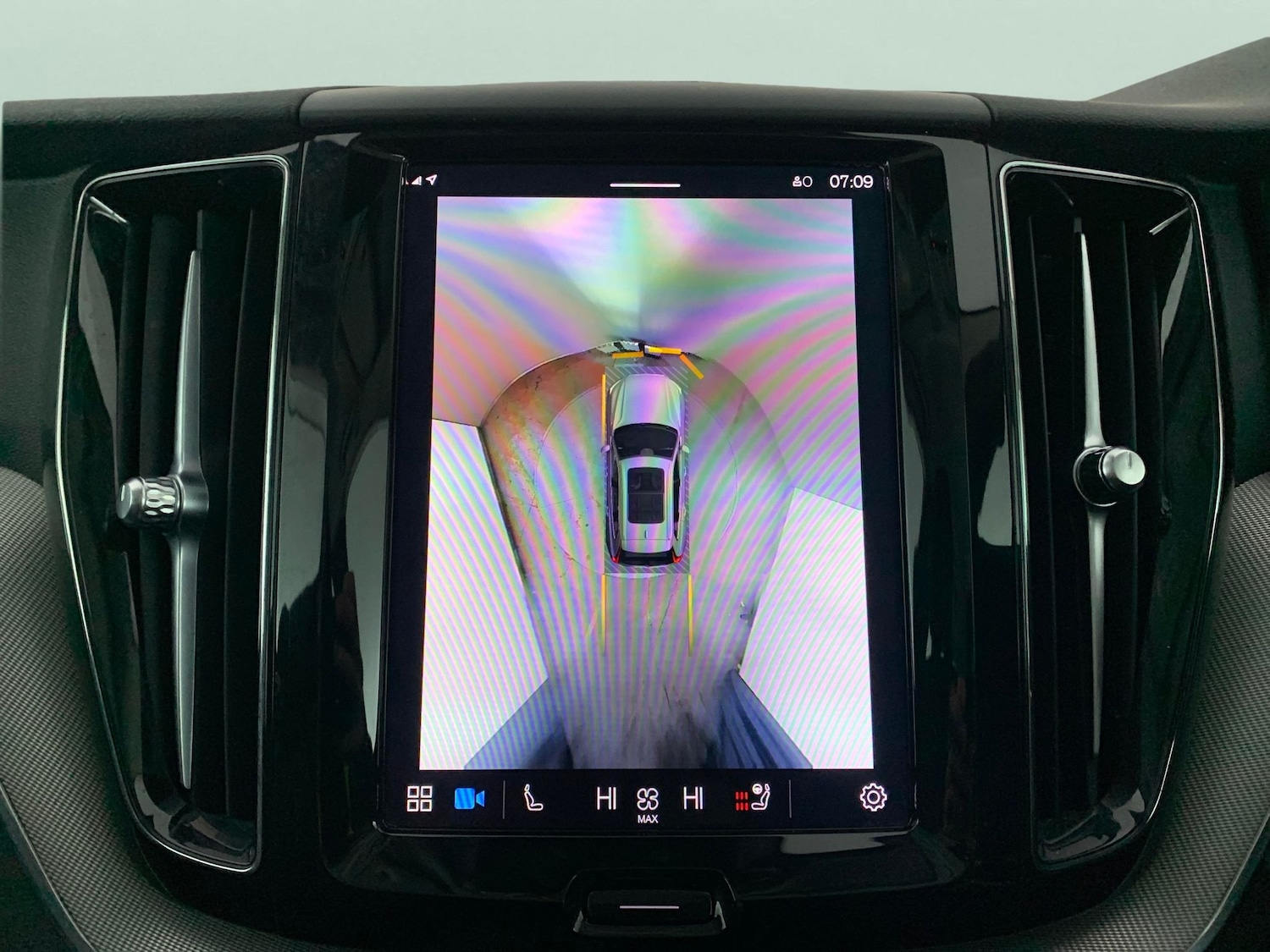 Used Volvo XC60 2023 for sale - 77232631: Photo 6