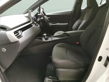 Used Toyota C-HR 2023 for sale - 78479285: Photo