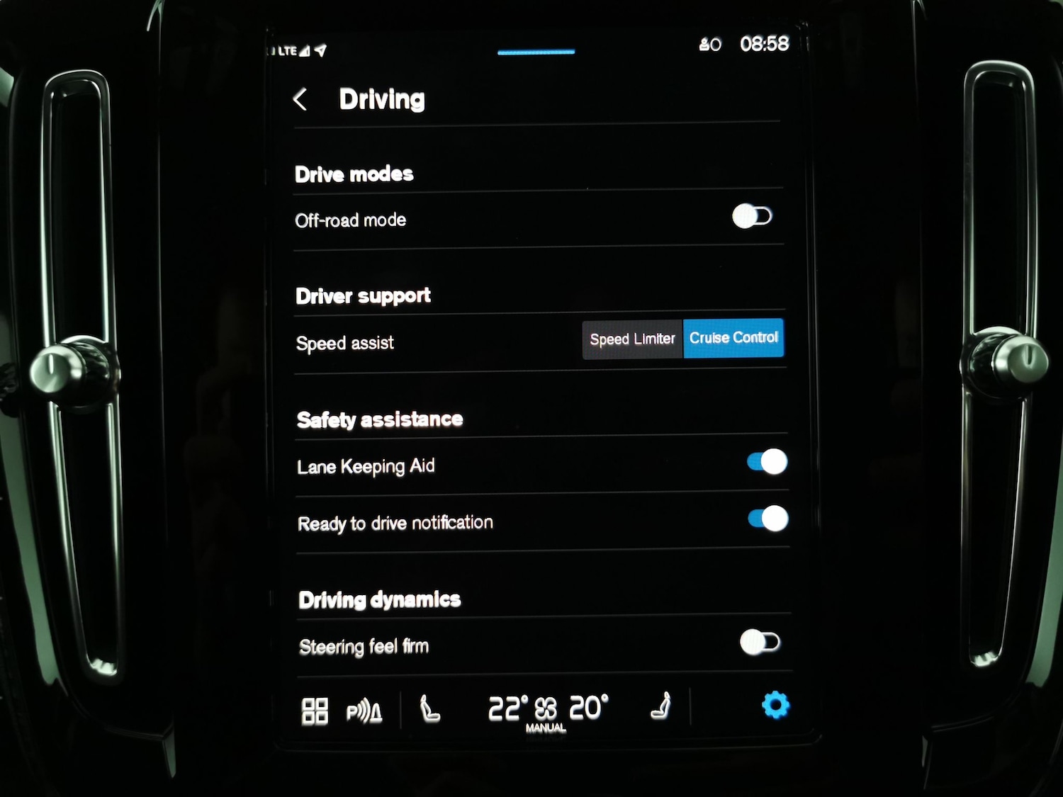 Used Volvo XC40 2024 for sale - 77241231: Photo 21