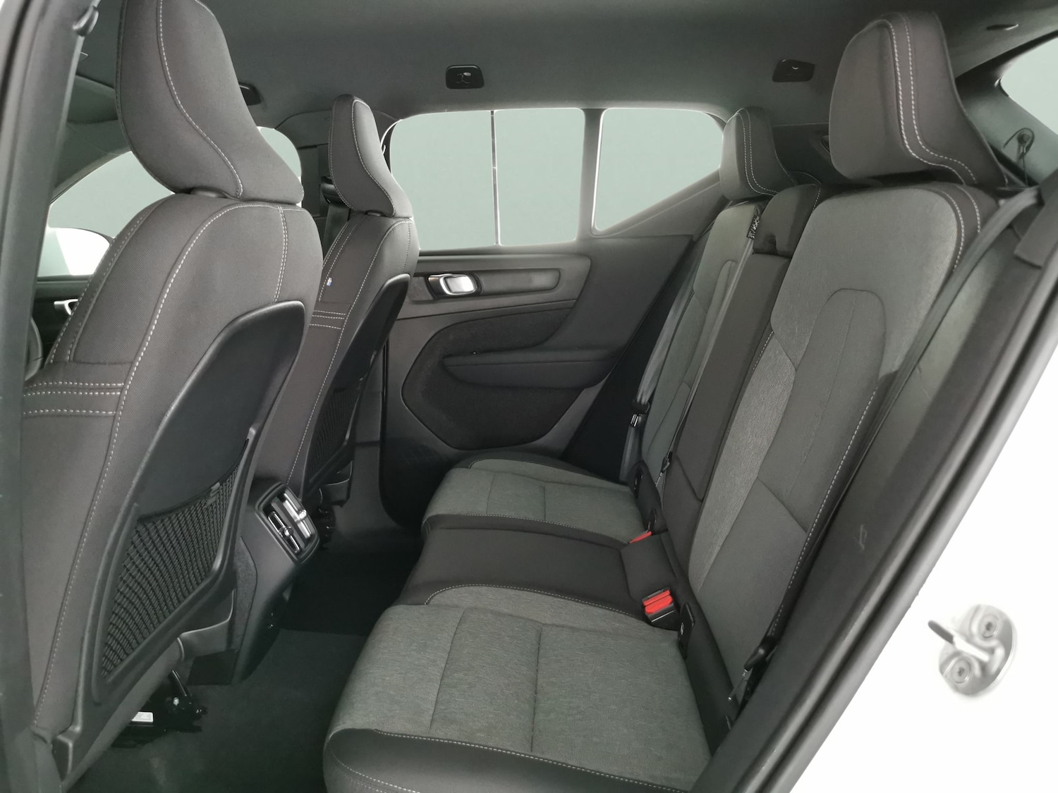 Used Volvo XC40 2024 for sale - 77241231: Photo 25