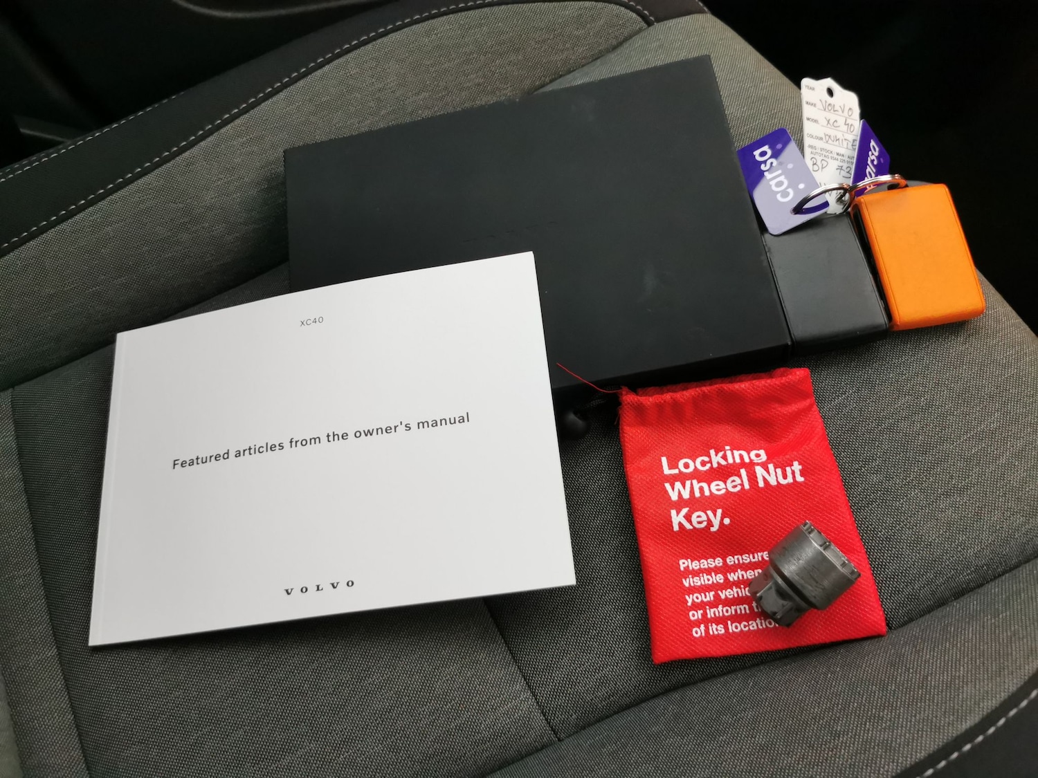 Used Volvo XC40 2024 for sale - 77241231: Photo 30