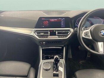 Used BMW 3 Series 2021 for sale - 77259382: Photo