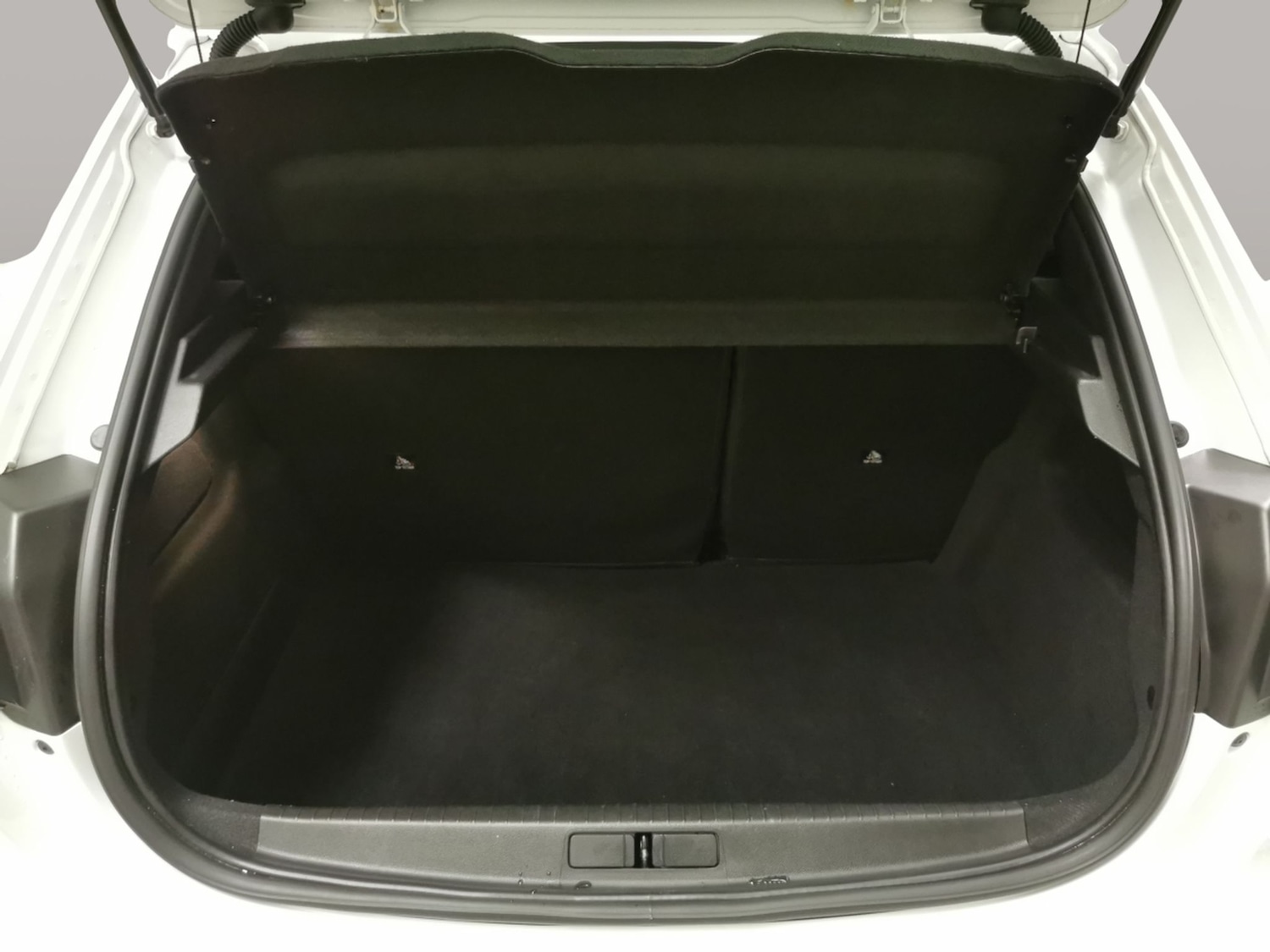 Used Peugeot 208 2022 for sale - 76529030: Photo 35