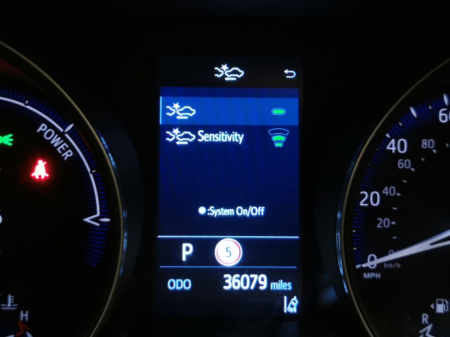 Used Toyota C-HR 2023 for sale - 78094378: Photo 18