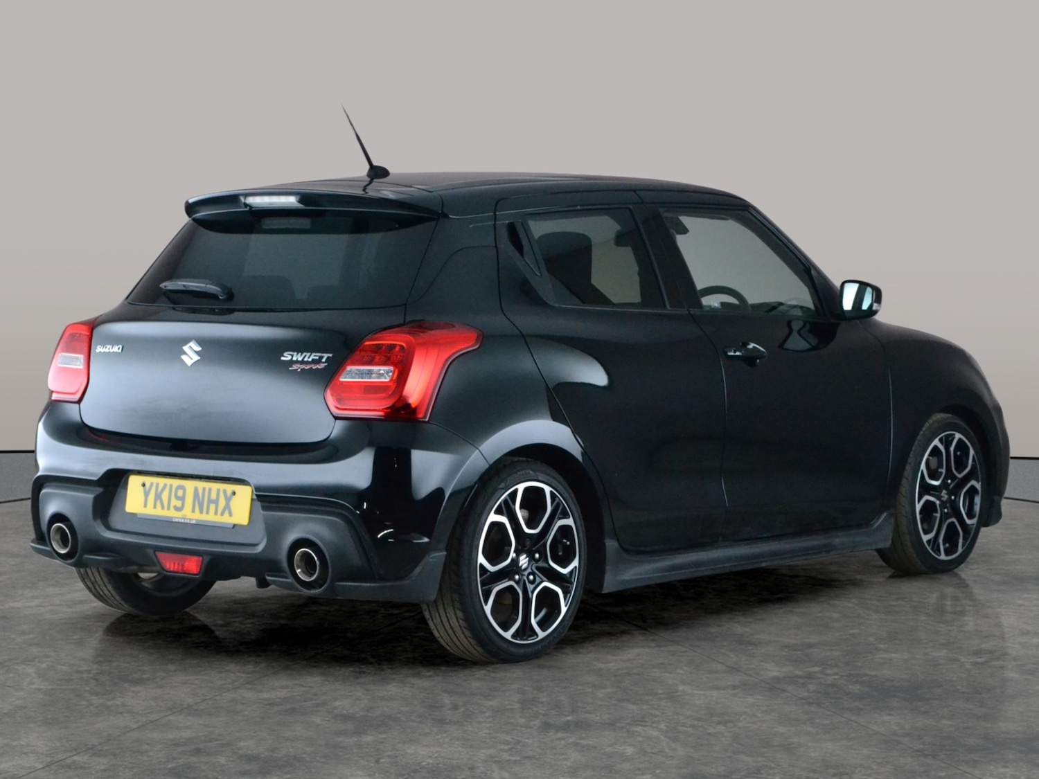 Used Suzuki Swift 2019 for sale - 77979330: Photo 10