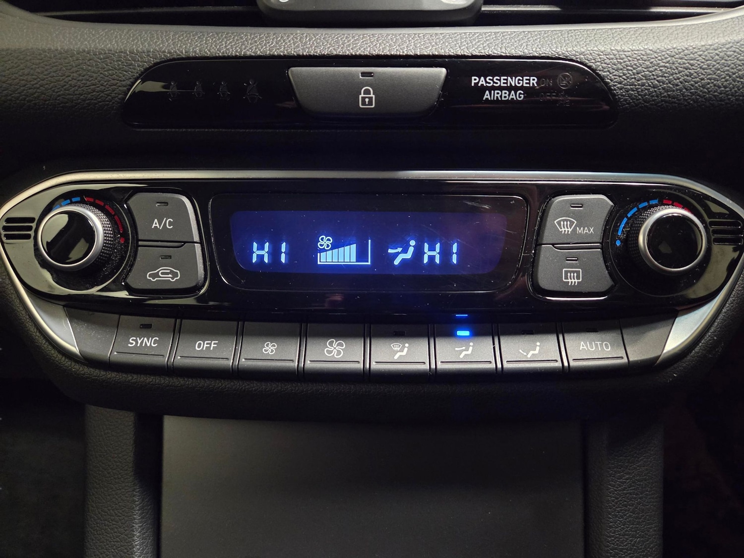 Used Hyundai i30 2022 for sale - 77676073: Photo 18