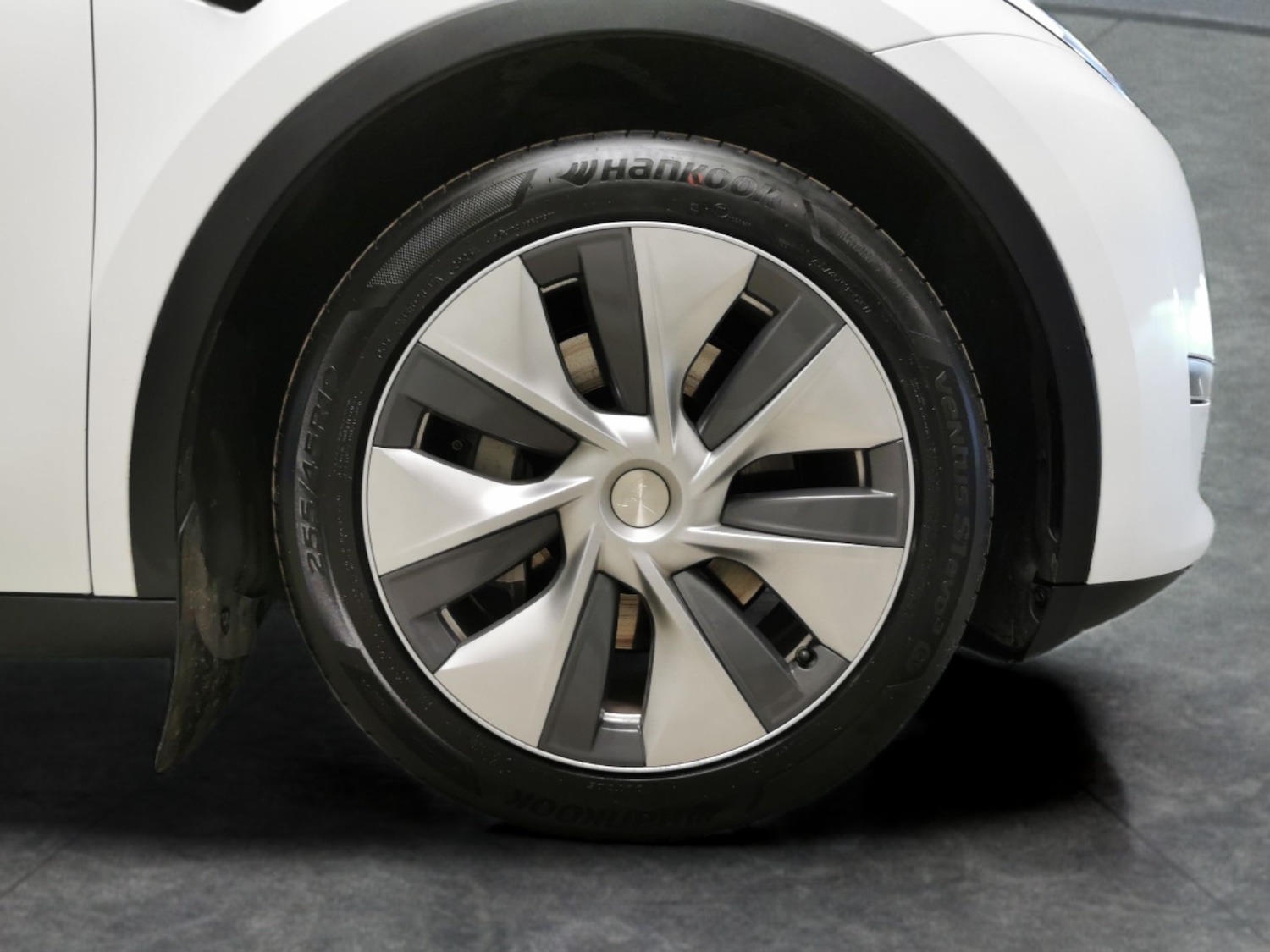 Used Tesla Model Y 2023 for sale - 77995499: Photo 25