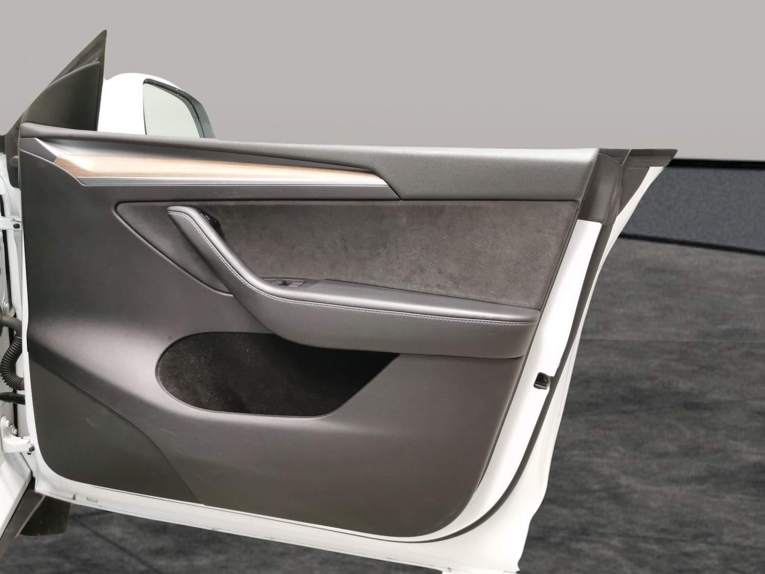 Used Tesla Model Y 2023 for sale - 77995499: Photo 31