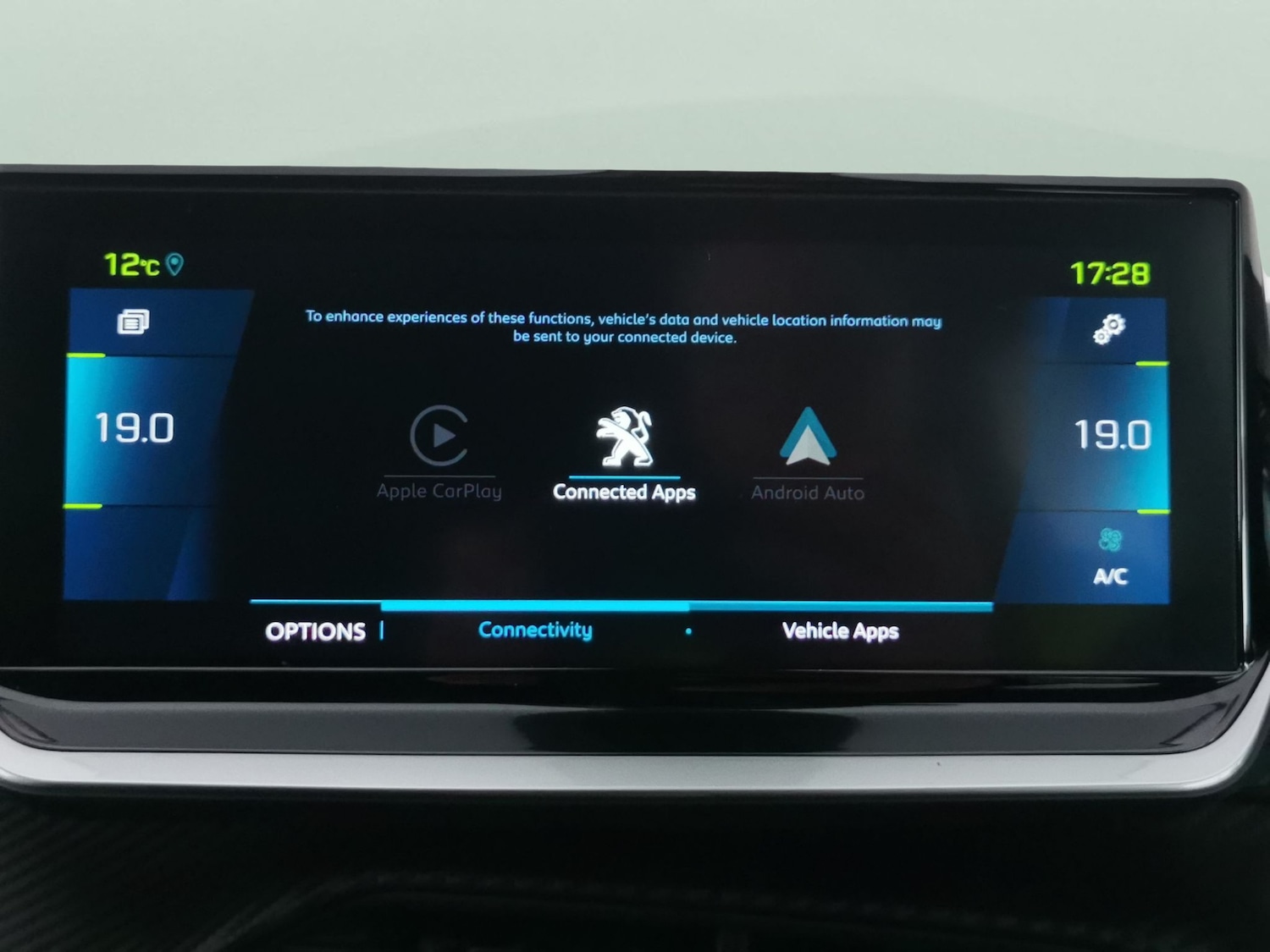 Used Peugeot E-2008 2024 for sale - 76390400: Photo 19