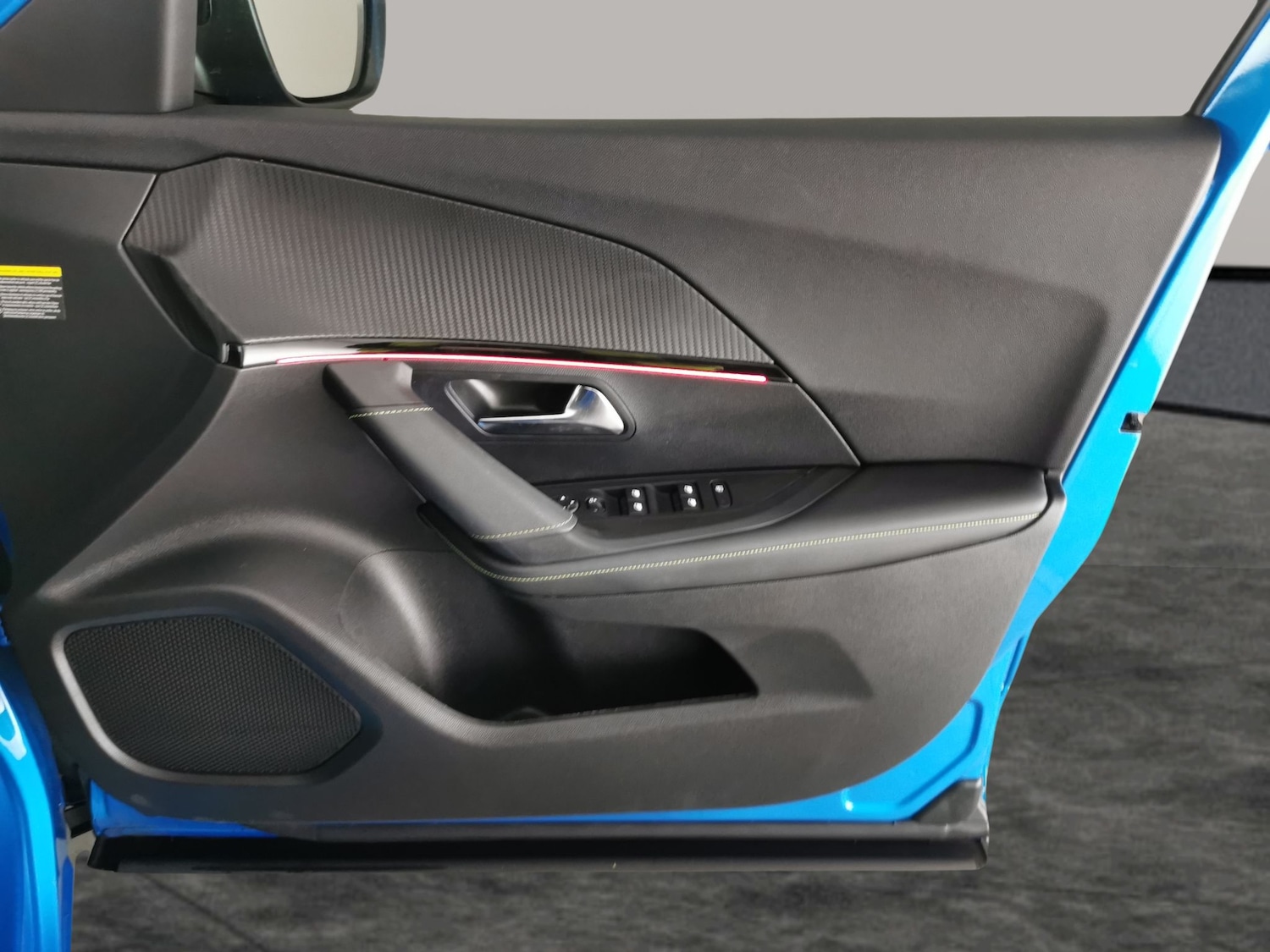 Used Peugeot E-2008 2024 for sale - 76390400: Photo 43