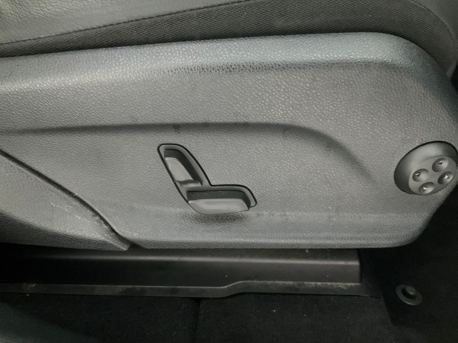 Used Mercedes-Benz EQC 2022 for sale - 76098306: Photo 26