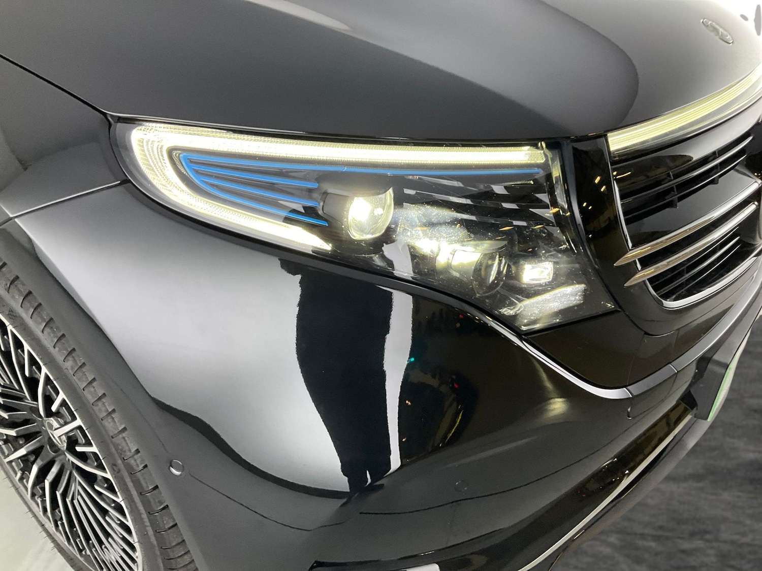 Used Mercedes-Benz EQC 2022 for sale - 76098306: Photo 8