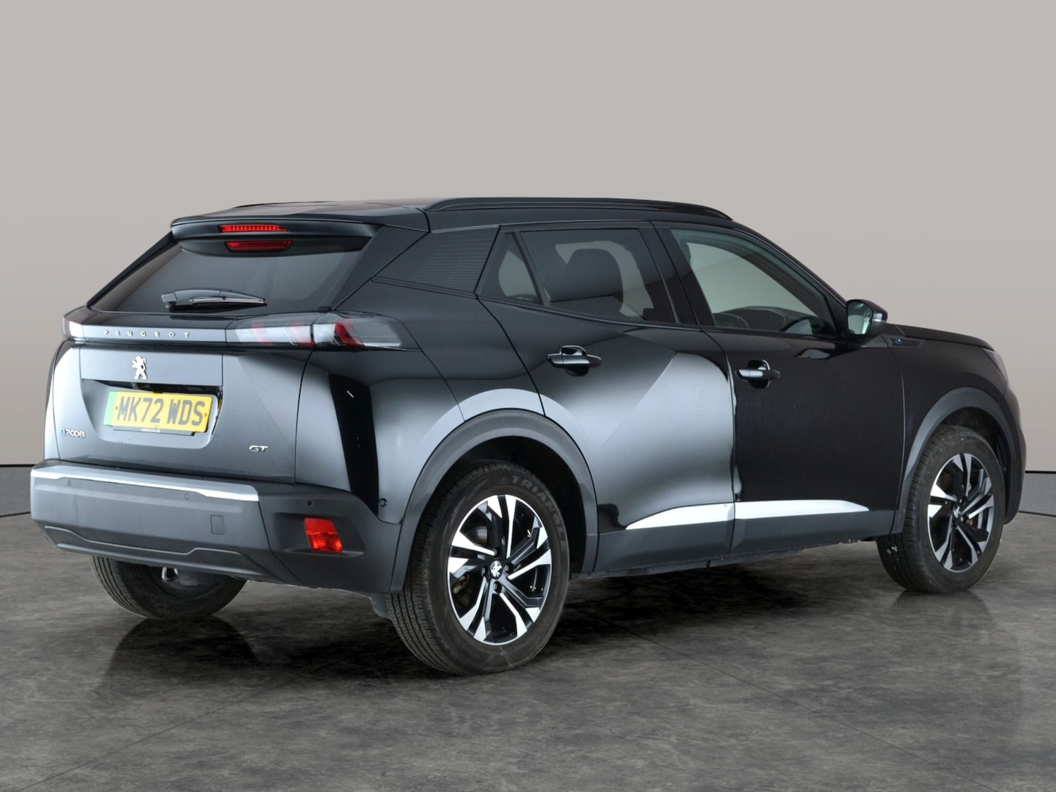 Used Peugeot E-2008 for sale - 77034078: Photo 9