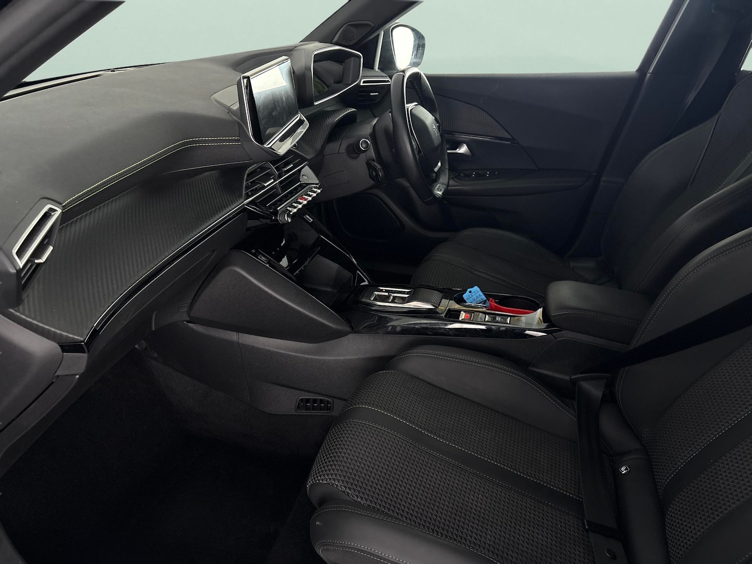 Used Peugeot 2008 2023 for sale - 77795412: Photo 4