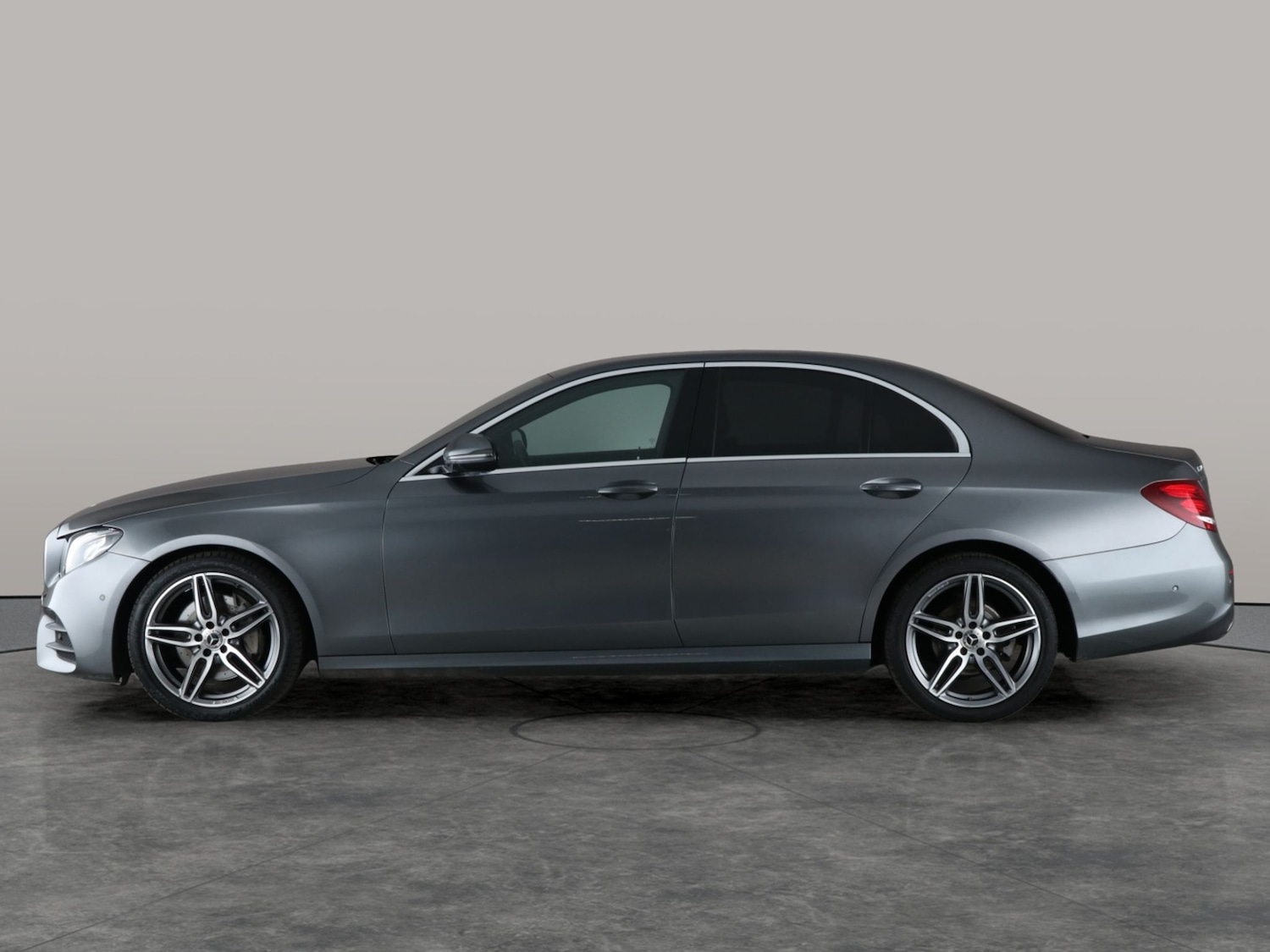 Used Mercedes-Benz E Class 2019 for sale - 76401010: Photo 17