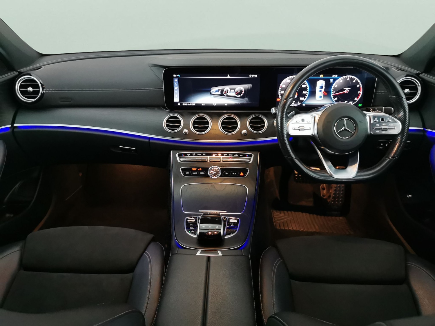 Used Mercedes-Benz E Class 2019 for sale - 76401010: Photo 4