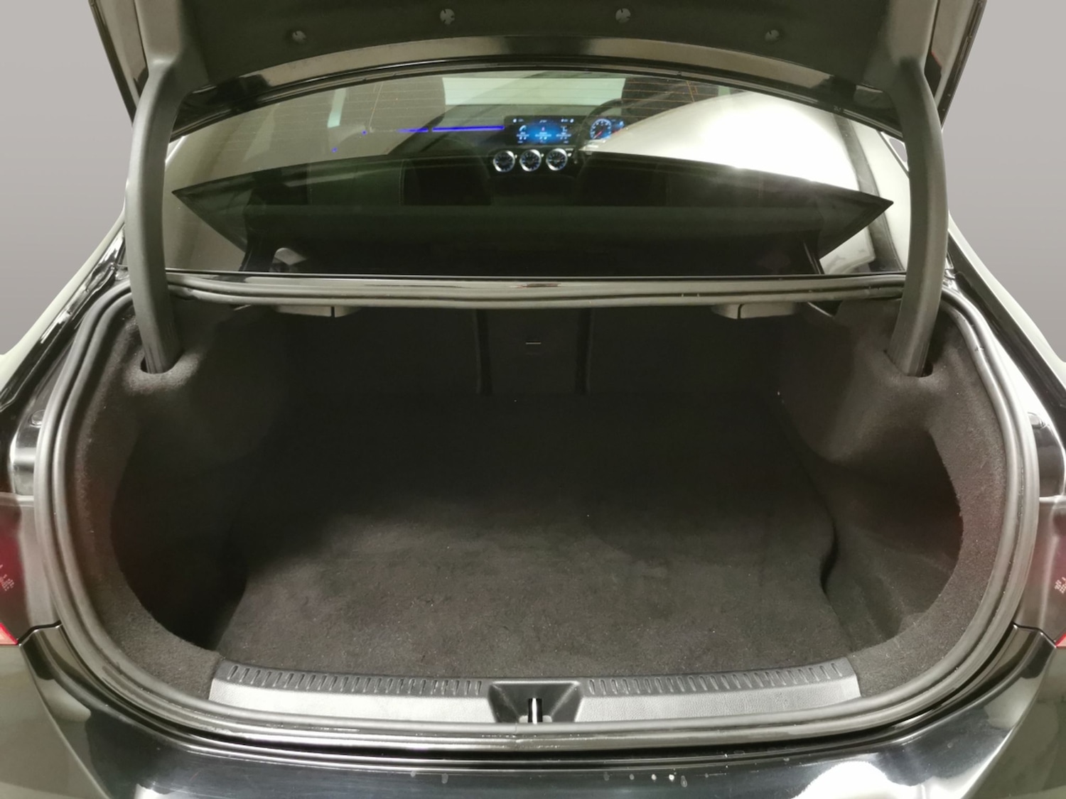 Used Mercedes-Benz A-Class 2022 for sale - 76693963: Photo 35