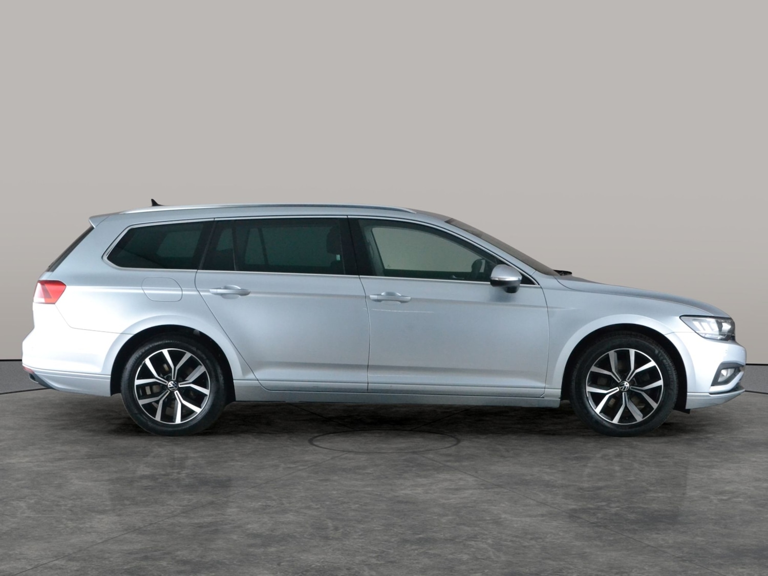 Used Volkswagen Passat 2023 for sale - 77819395: Photo 10