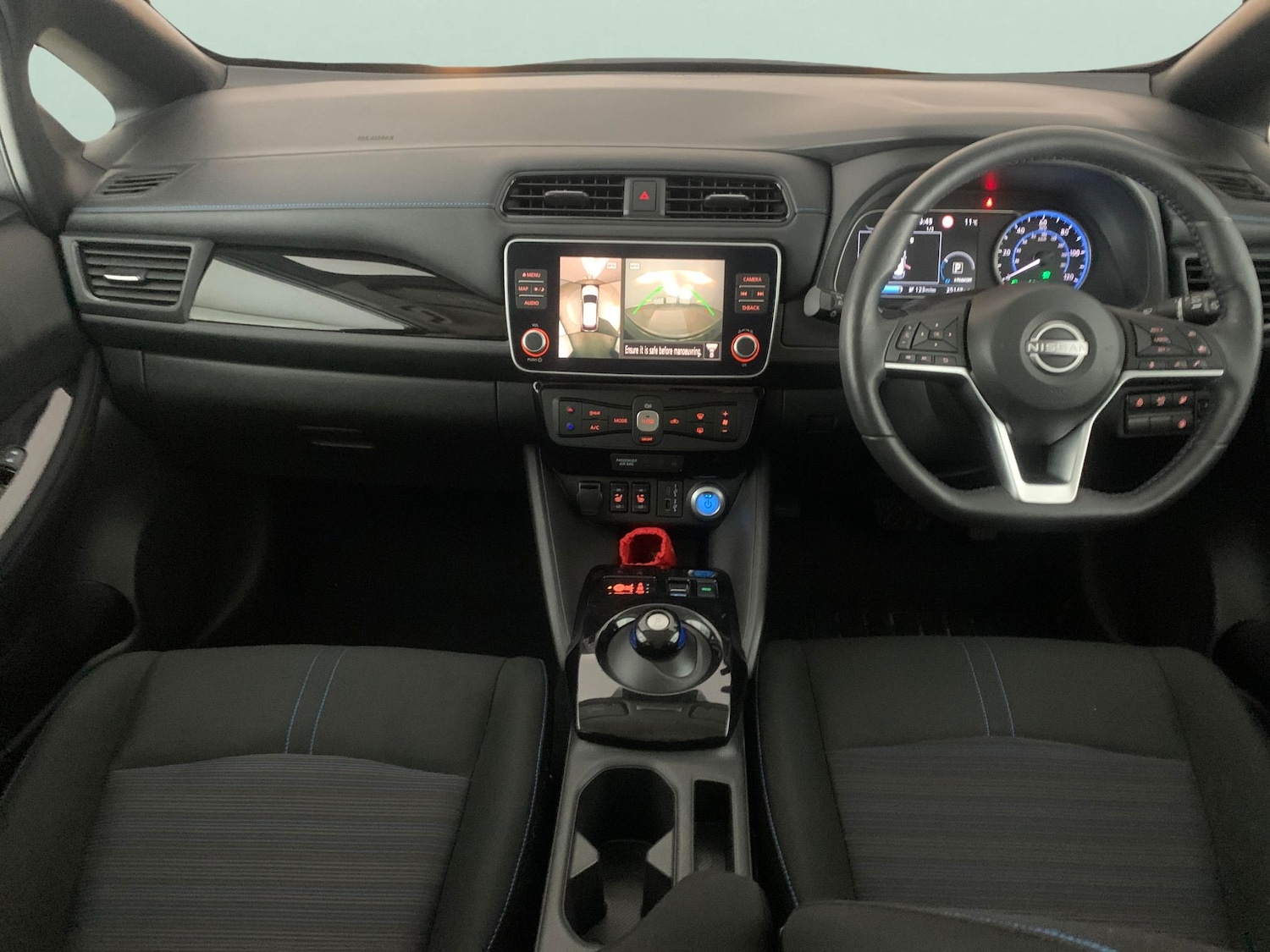 Used Nissan Leaf 2023 for sale - 76515155: Photo 4