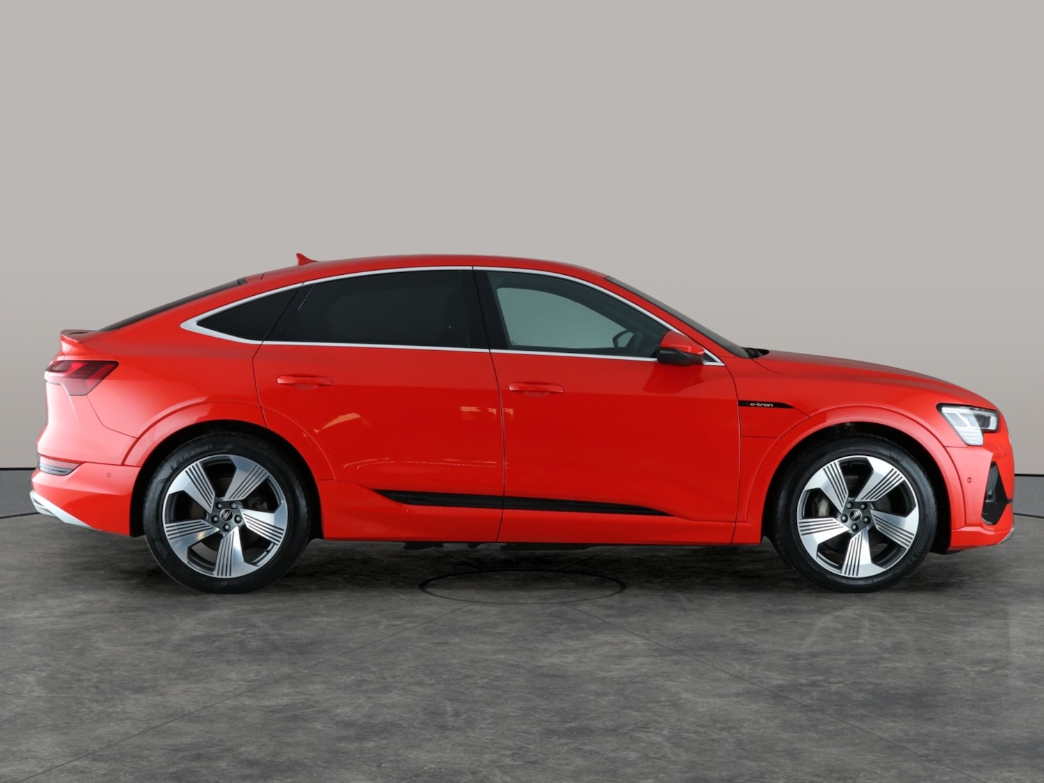 Used Audi e-tron 2022 for sale - 76540373: Photo 9